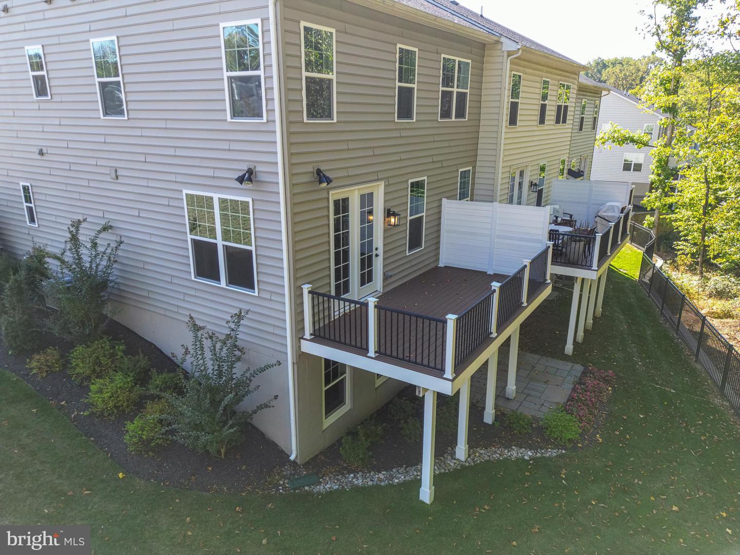 237 W Ponds Edge Dr