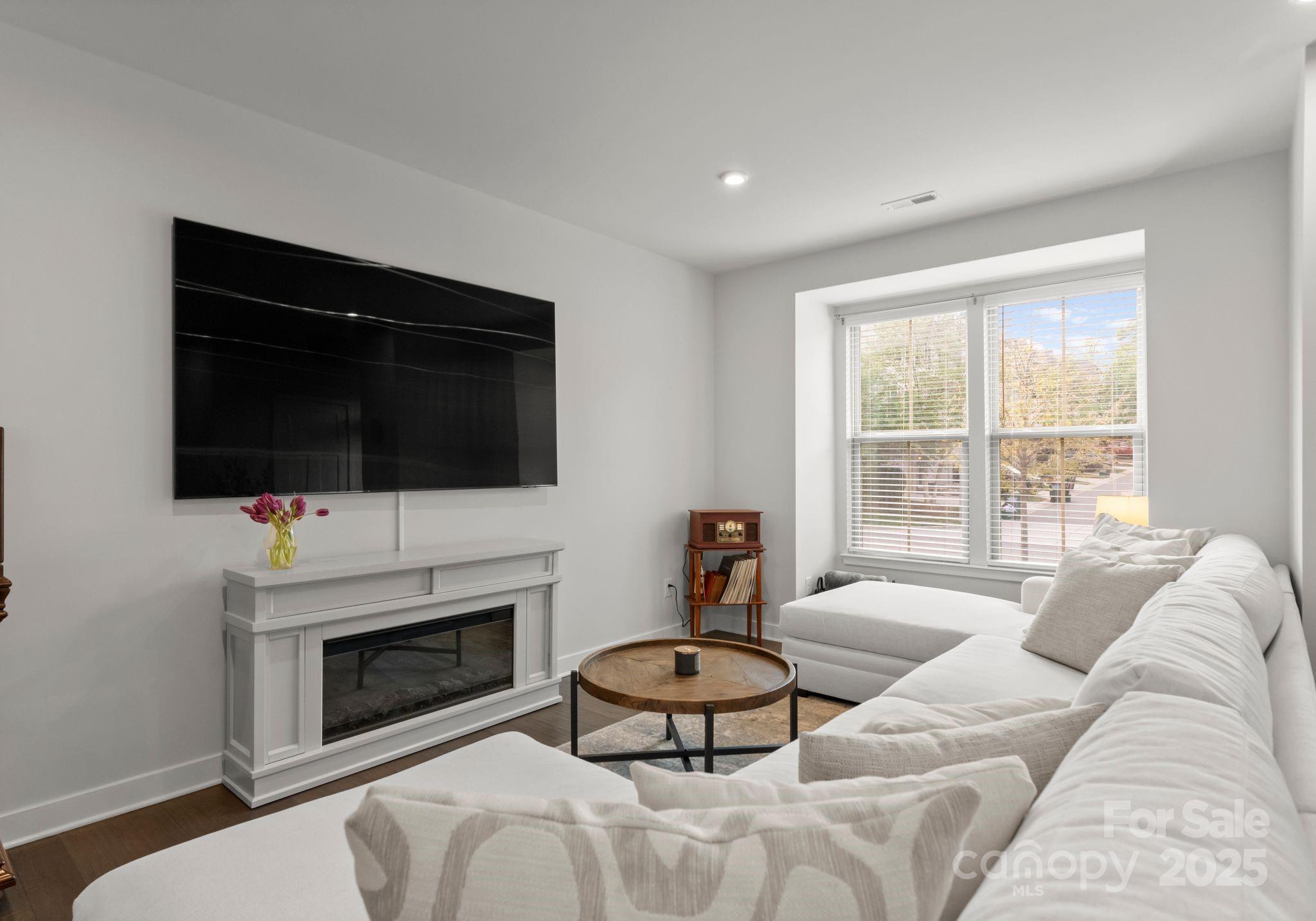 2037 Birchside Drive