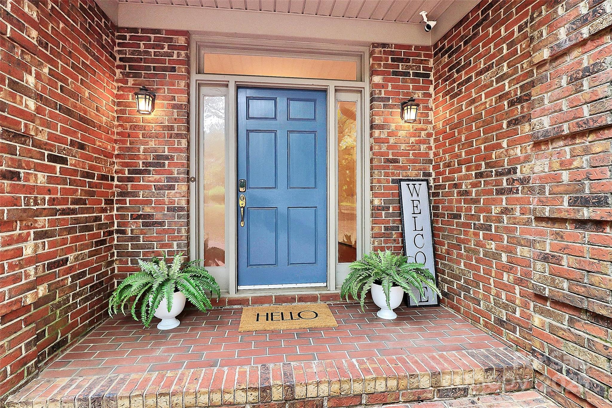 4121 Olde Roxbury Drive