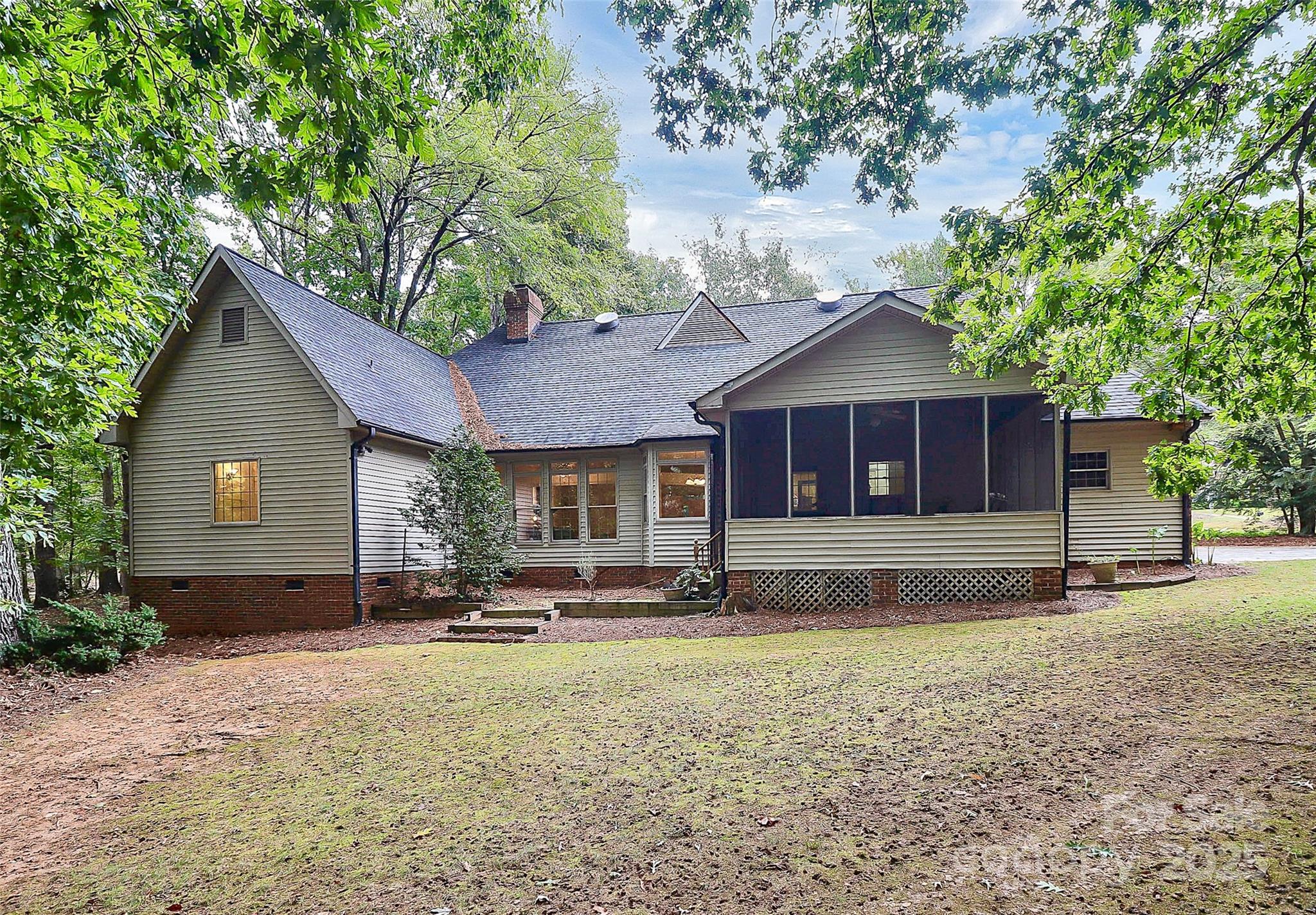 4121 Olde Roxbury Drive