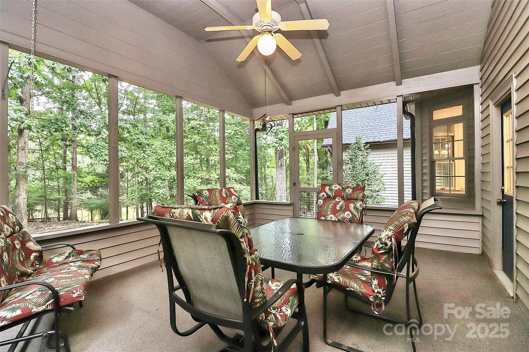 4121 Olde Roxbury Drive