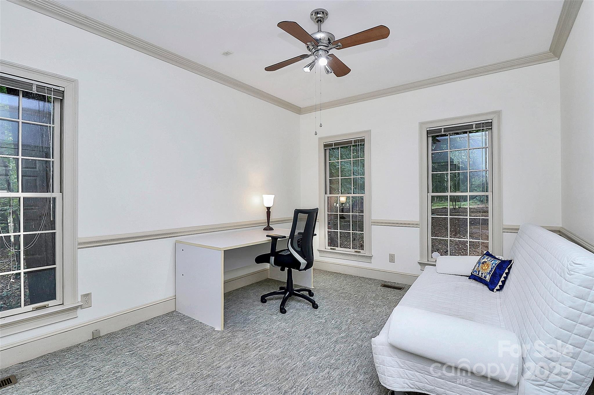 4121 Olde Roxbury Drive