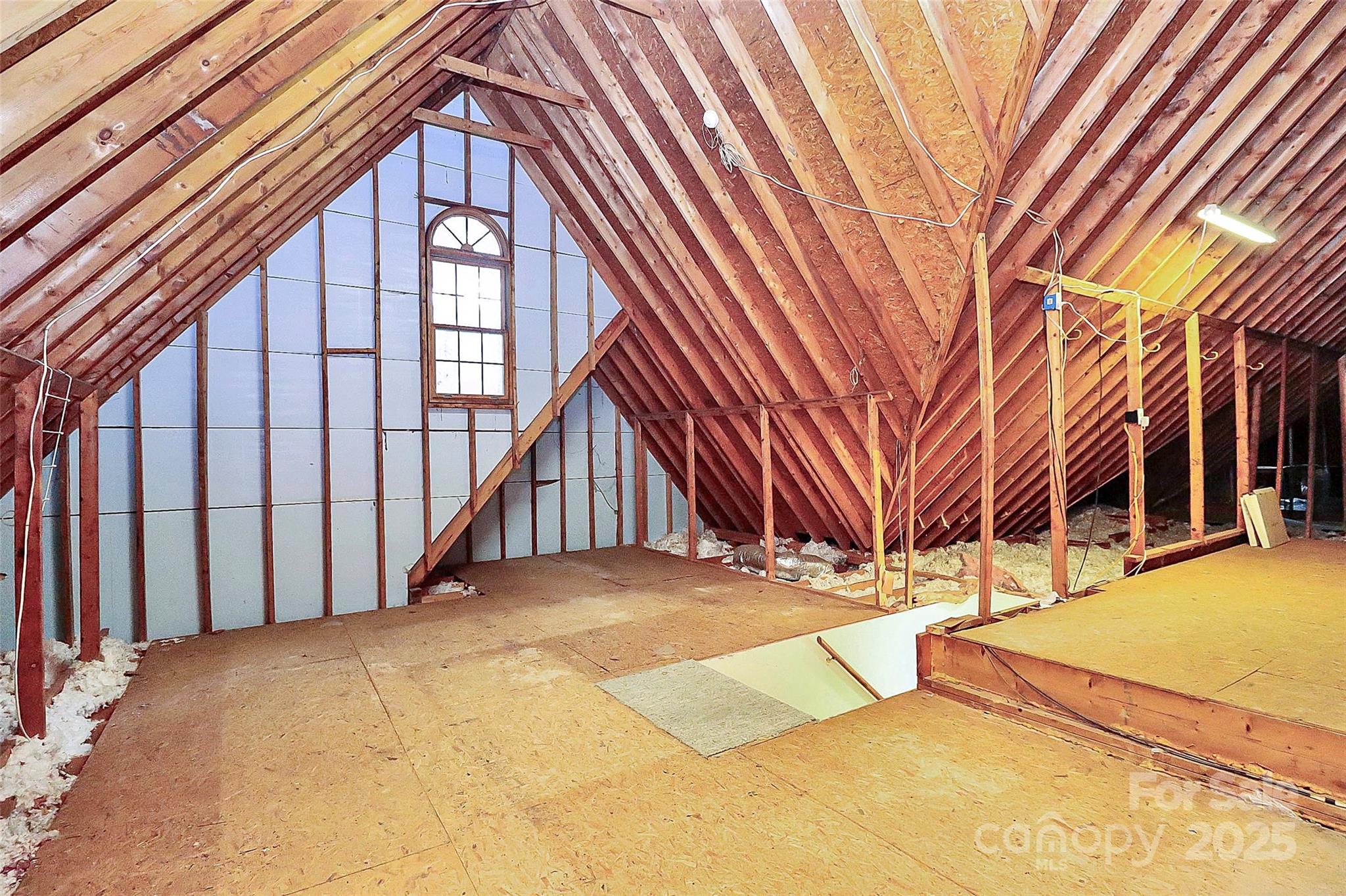 4121 Olde Roxbury Drive