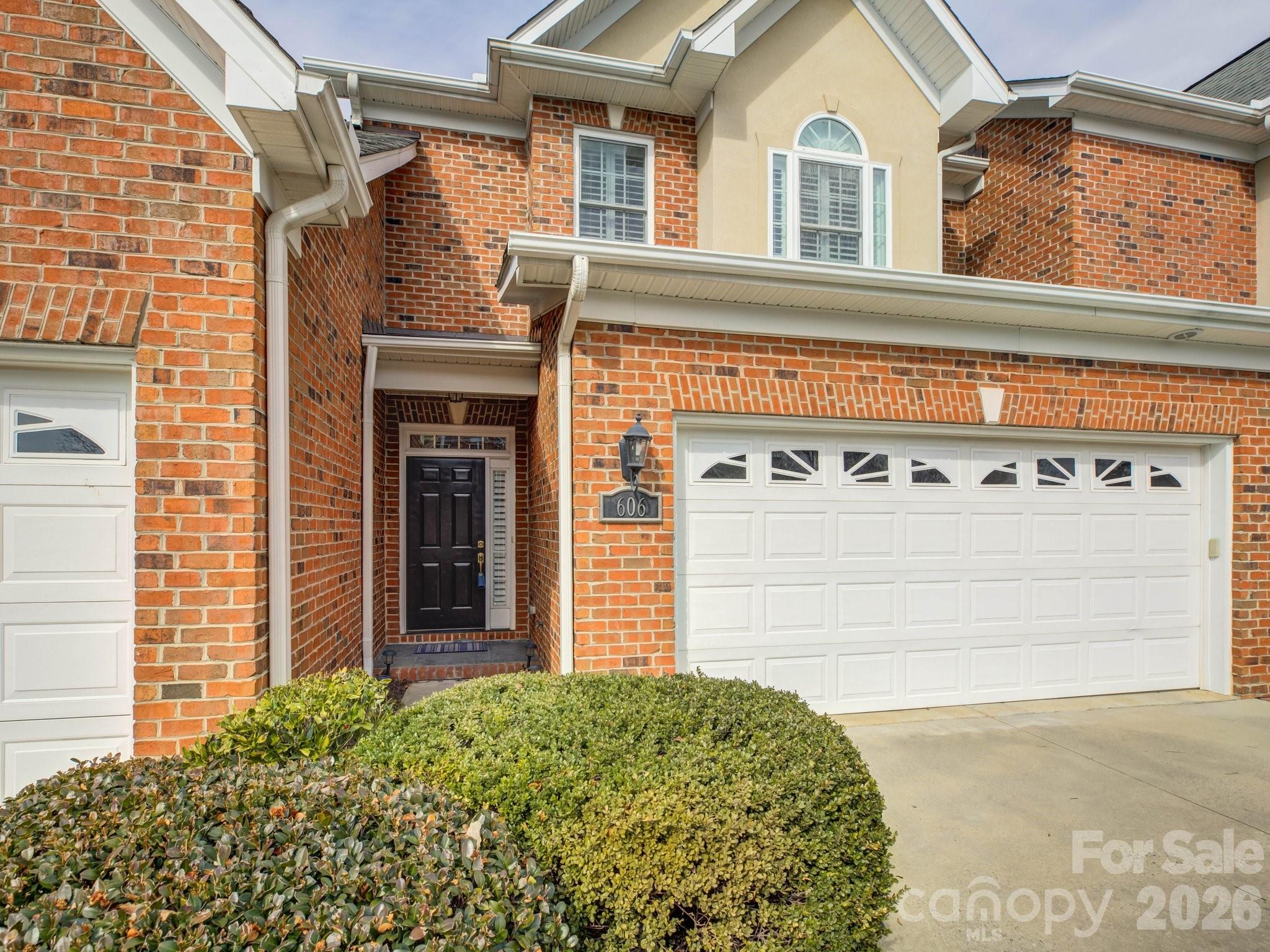 606 Crosswater Lane