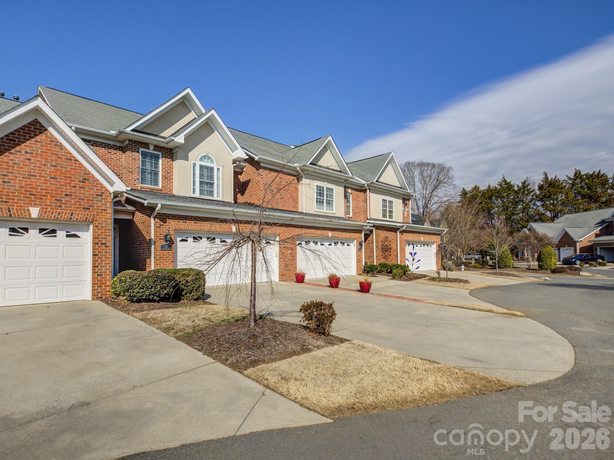 606 Crosswater Lane