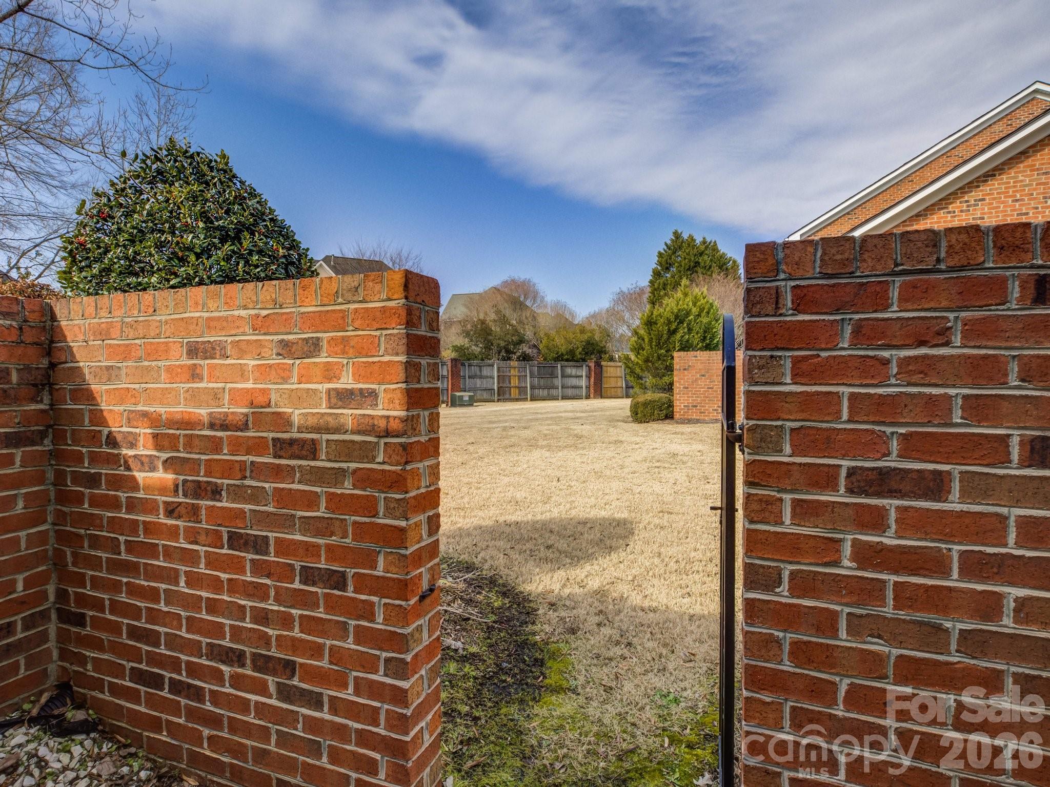606 Crosswater Lane