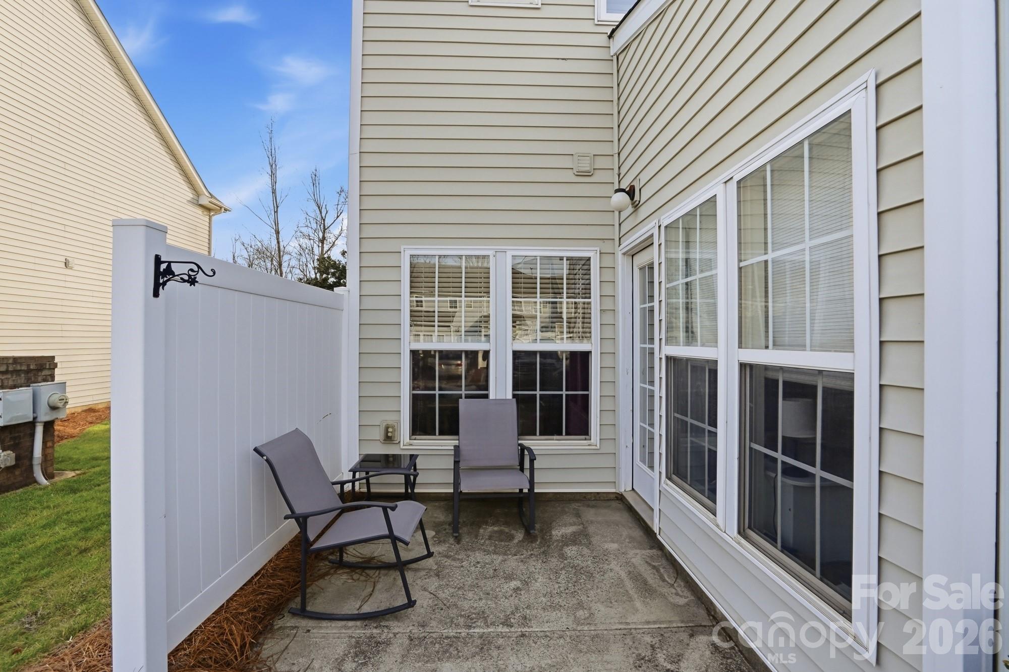 4723 Forestridge Commons Drive