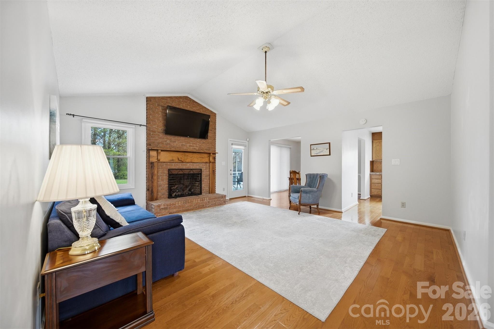 1951 19th Avenue Drive NE Unit: 27