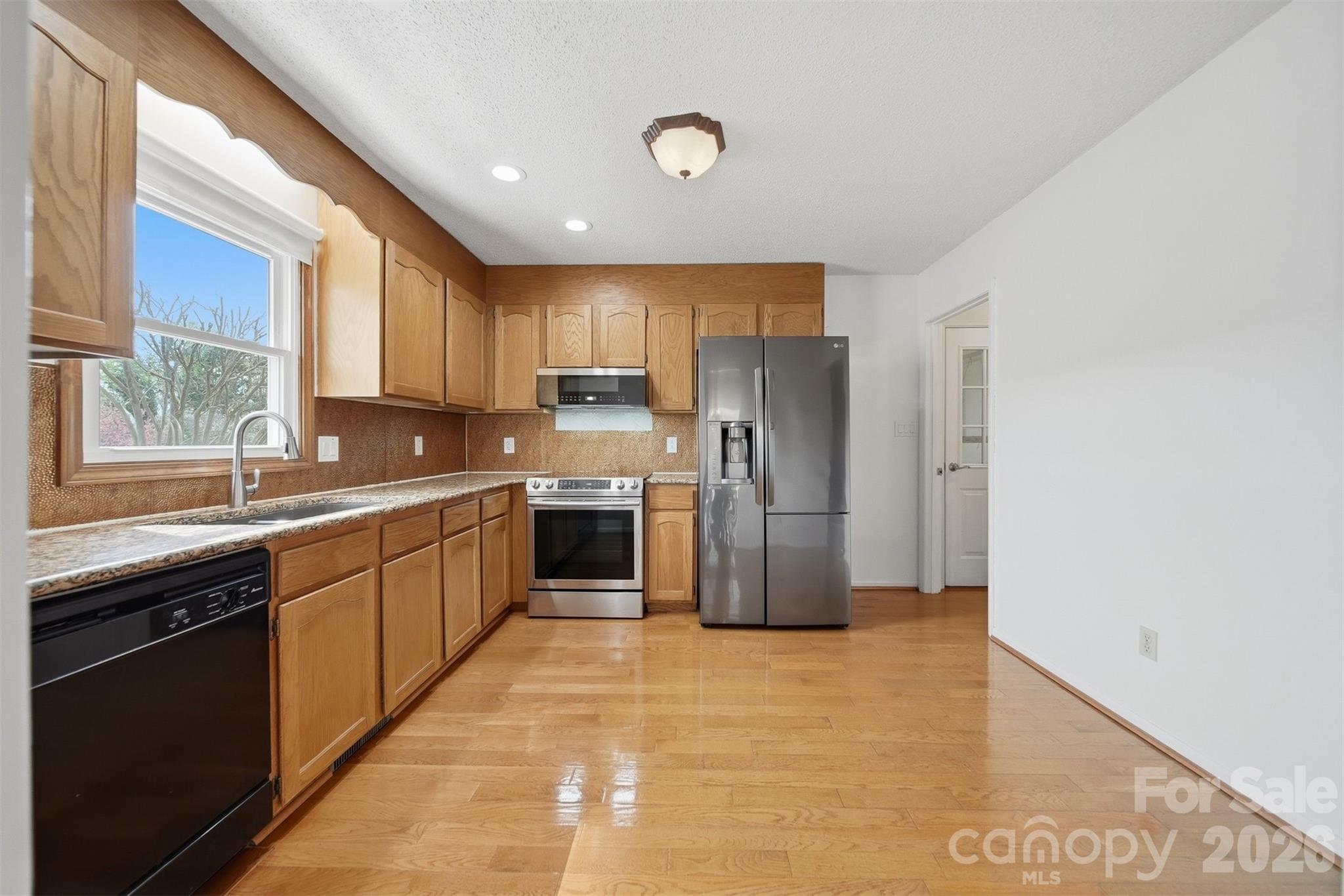 1951 19th Avenue Drive NE Unit: 27
