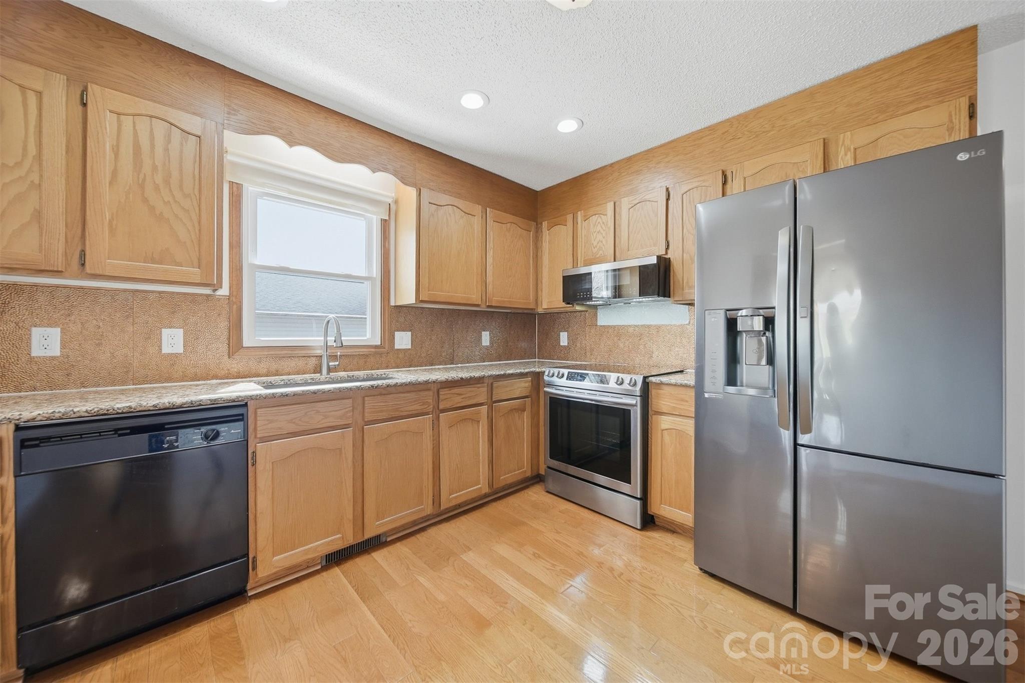 1951 19th Avenue Drive NE Unit: 27