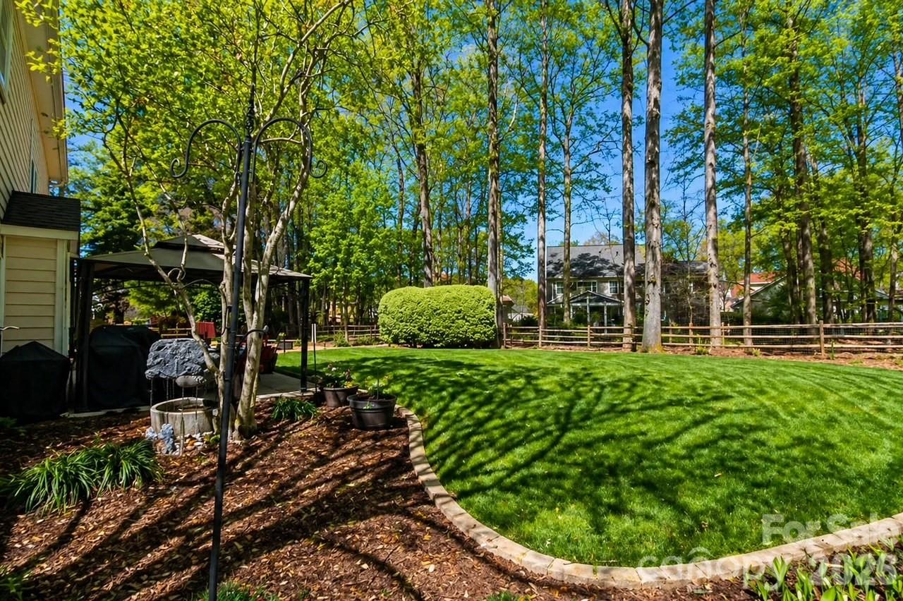 4600 Hanging Ivy Drive