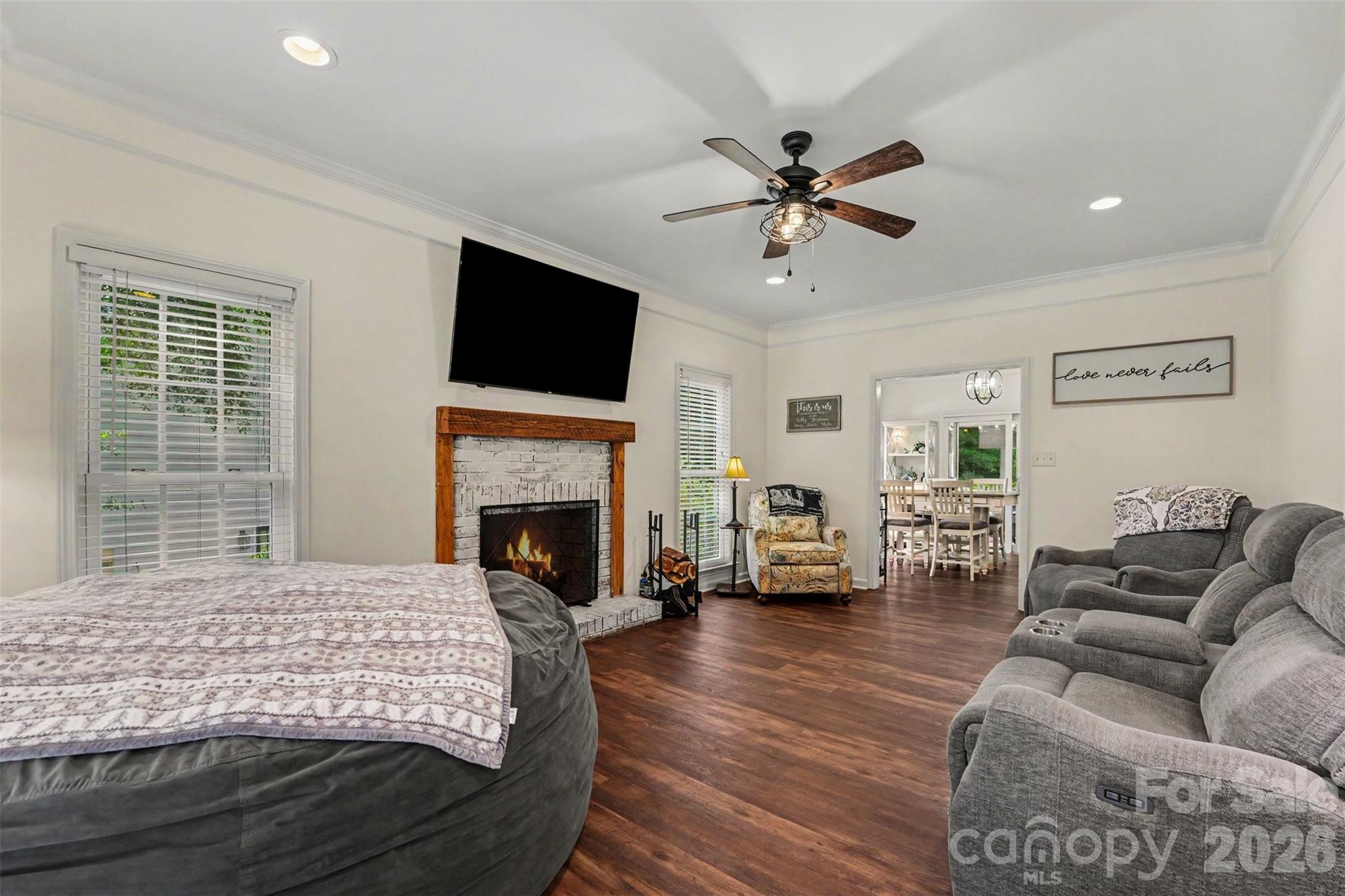 2272 Crosstrail Ridge