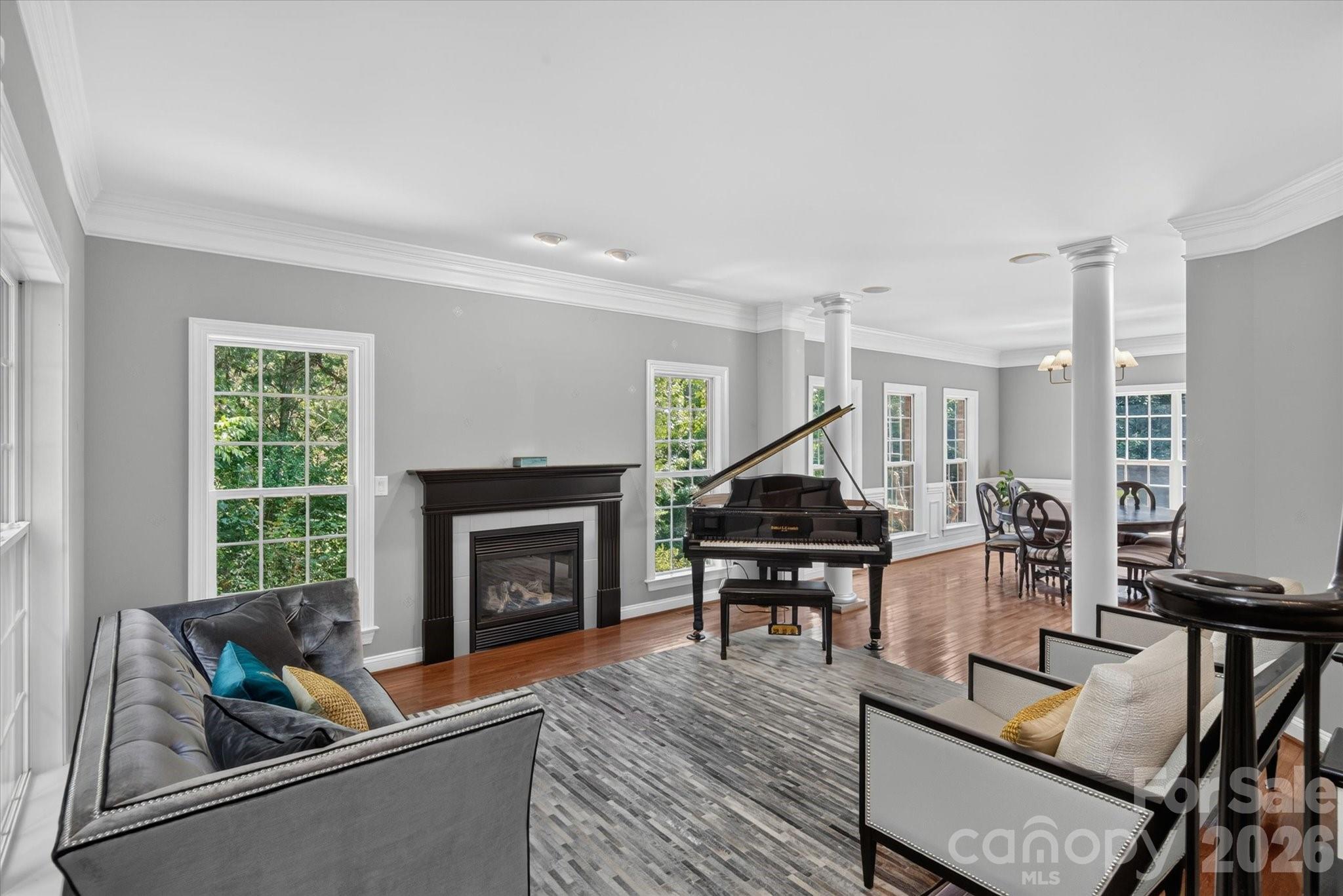 8801 Nellie Lane