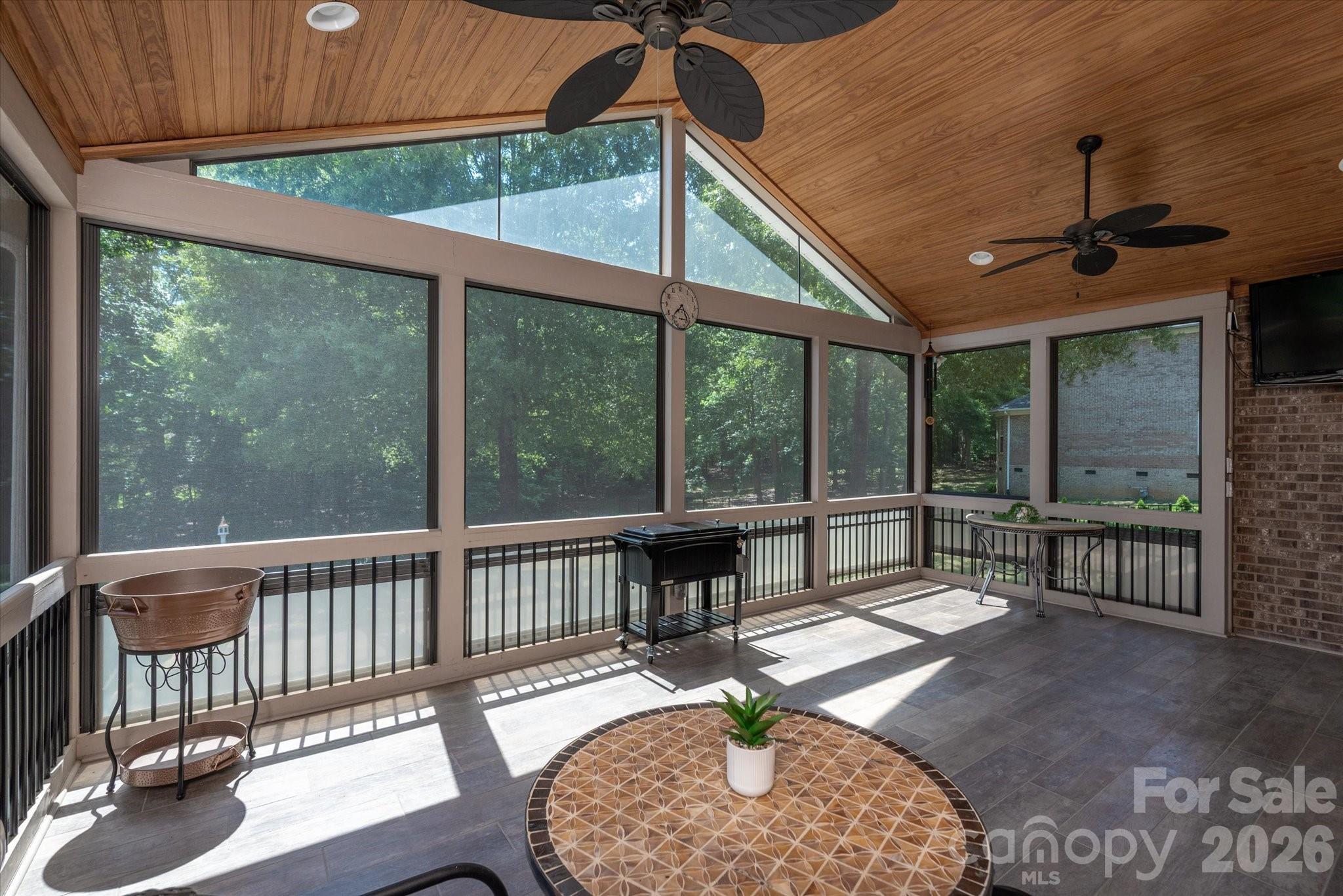 8801 Nellie Lane
