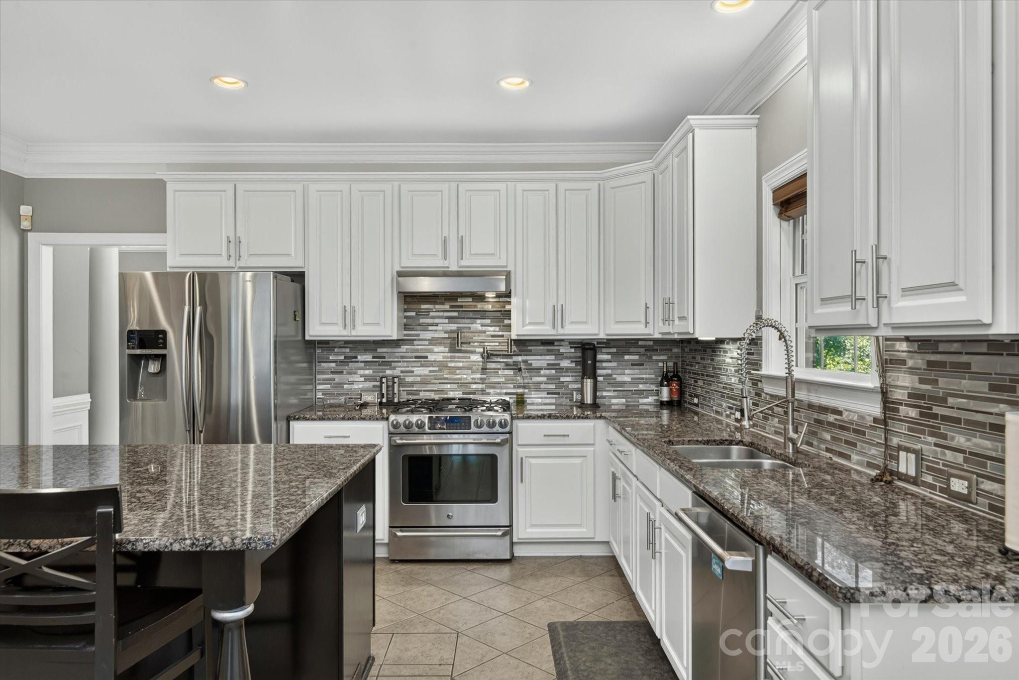 8801 Nellie Lane