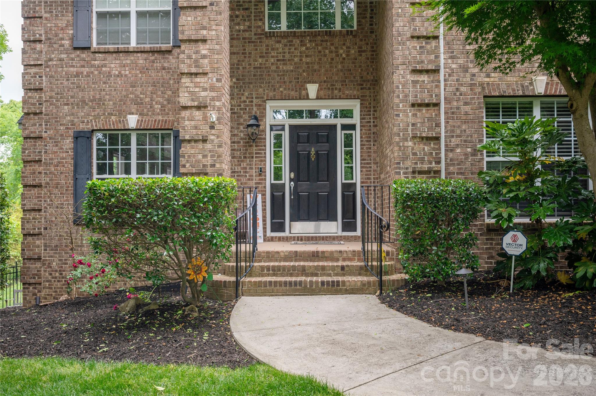 8801 Nellie Lane