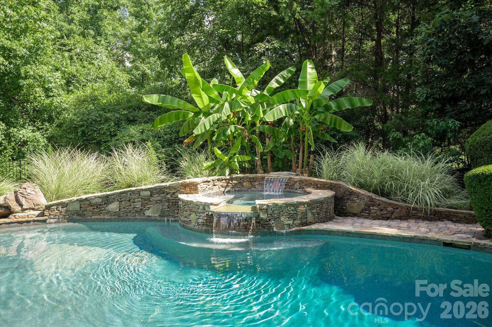8801 Nellie Lane