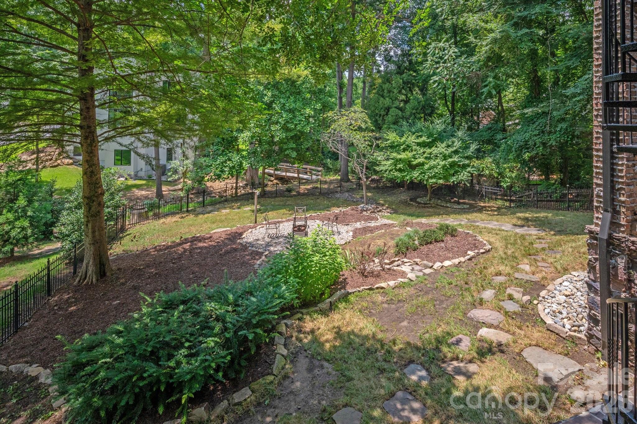 3603 Hennessy Place