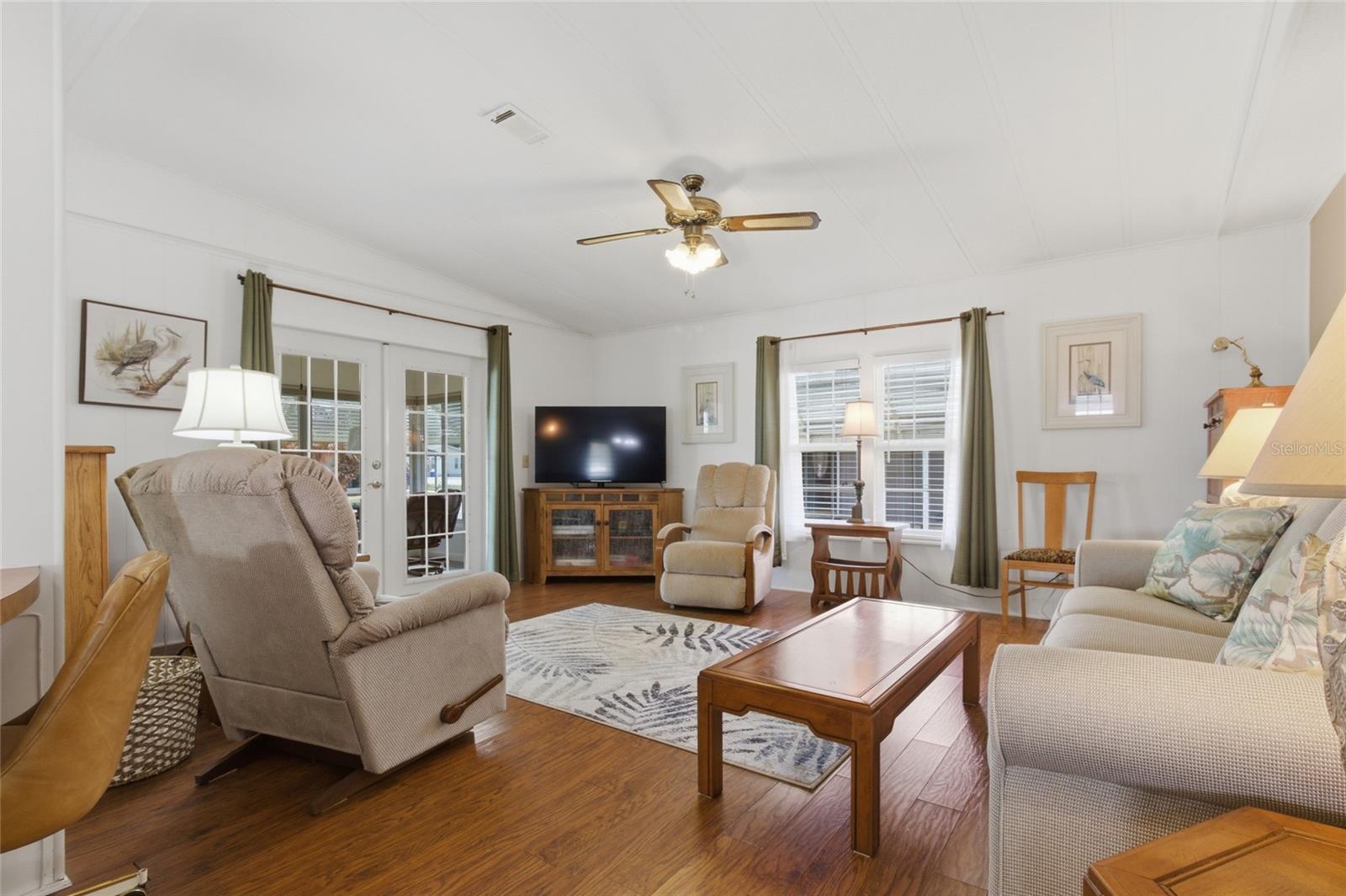 5533 REGAL WAY