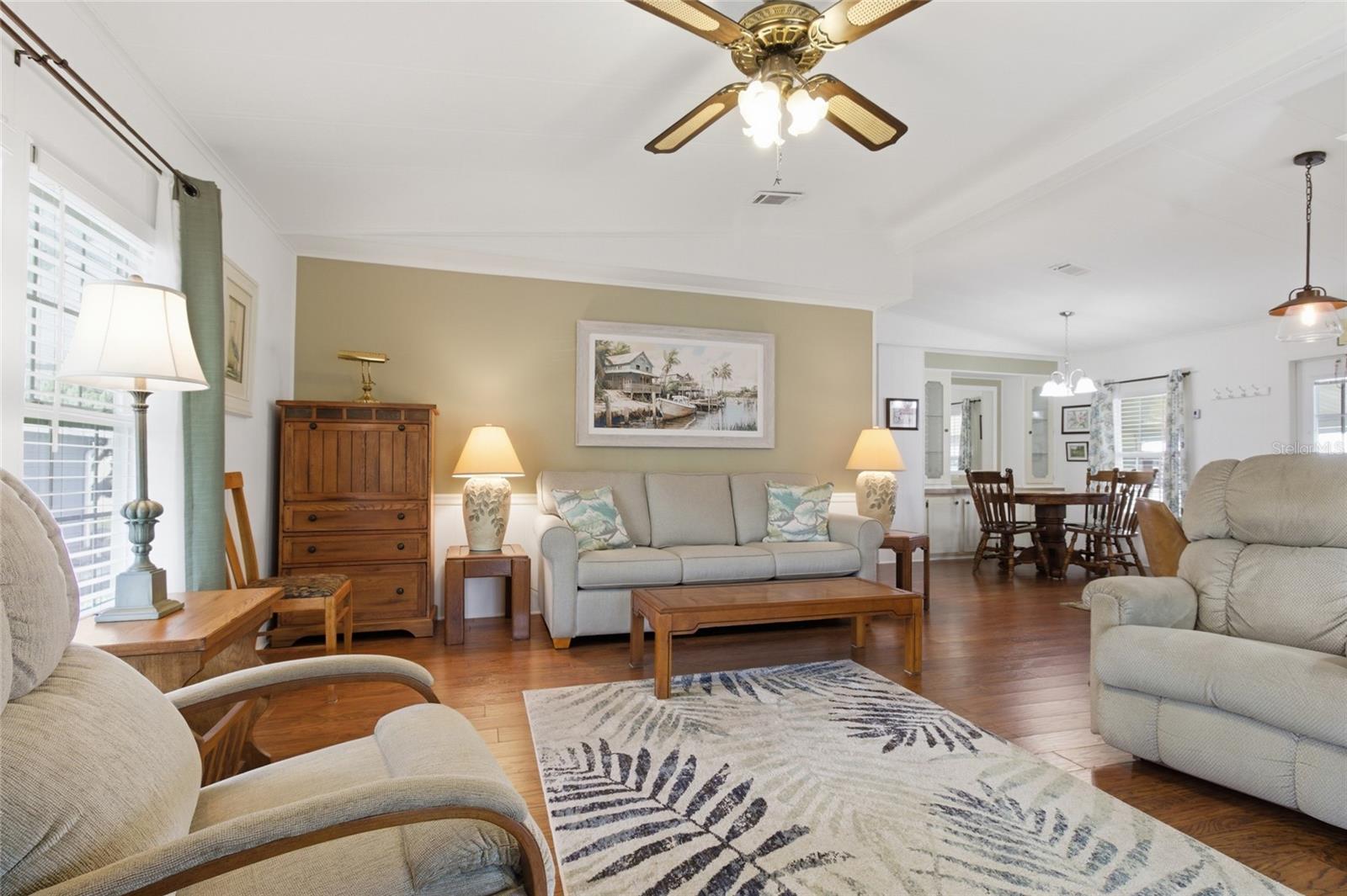 5533 REGAL WAY