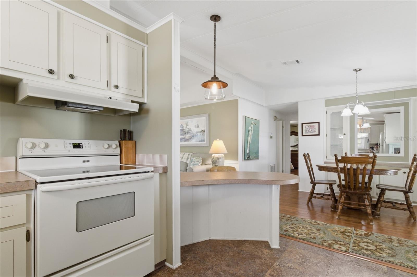 5533 REGAL WAY