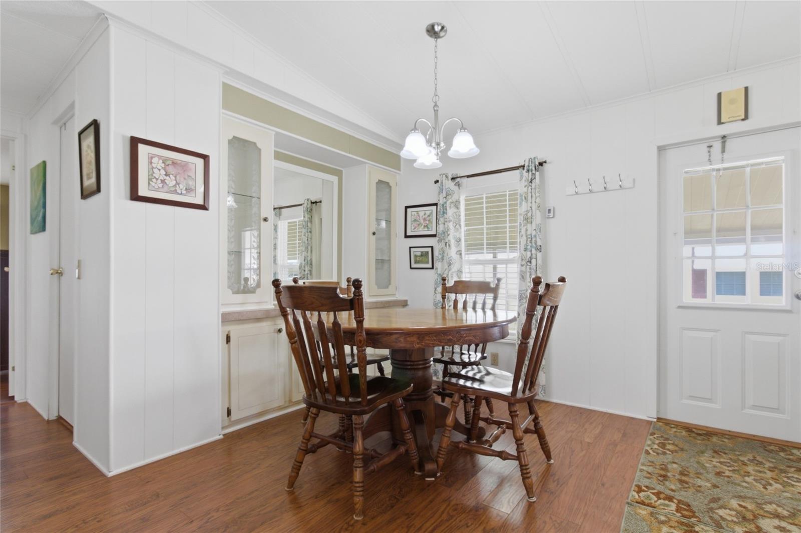 5533 REGAL WAY