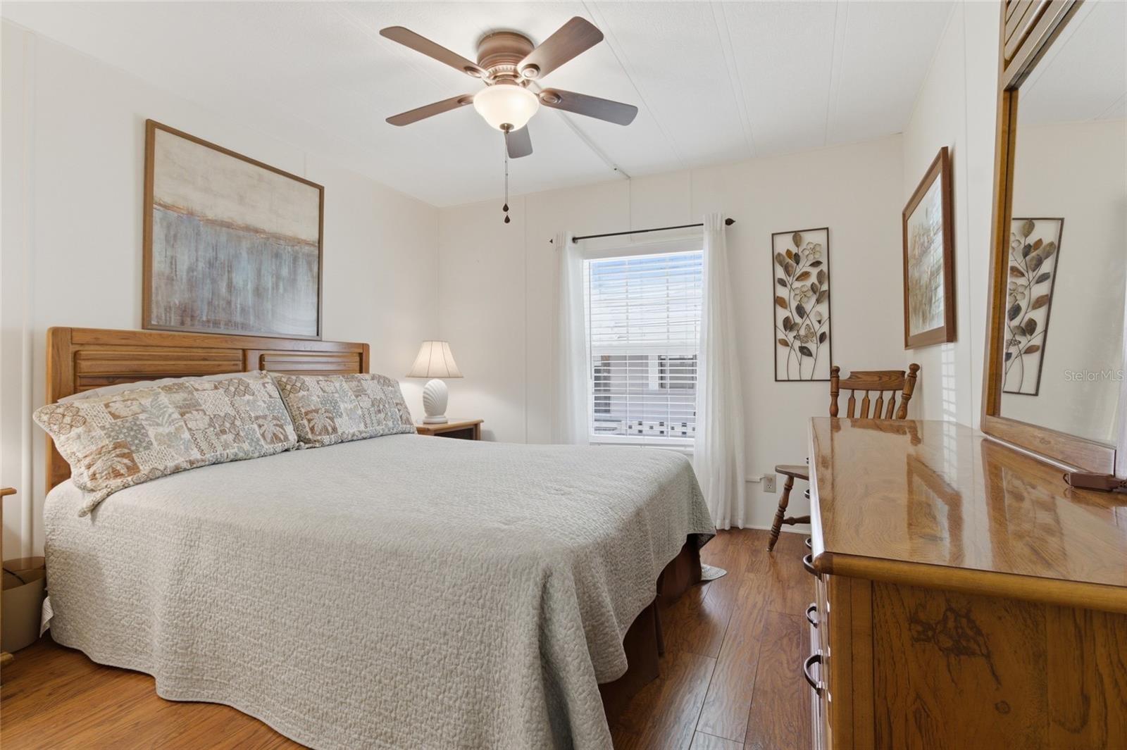 5533 REGAL WAY