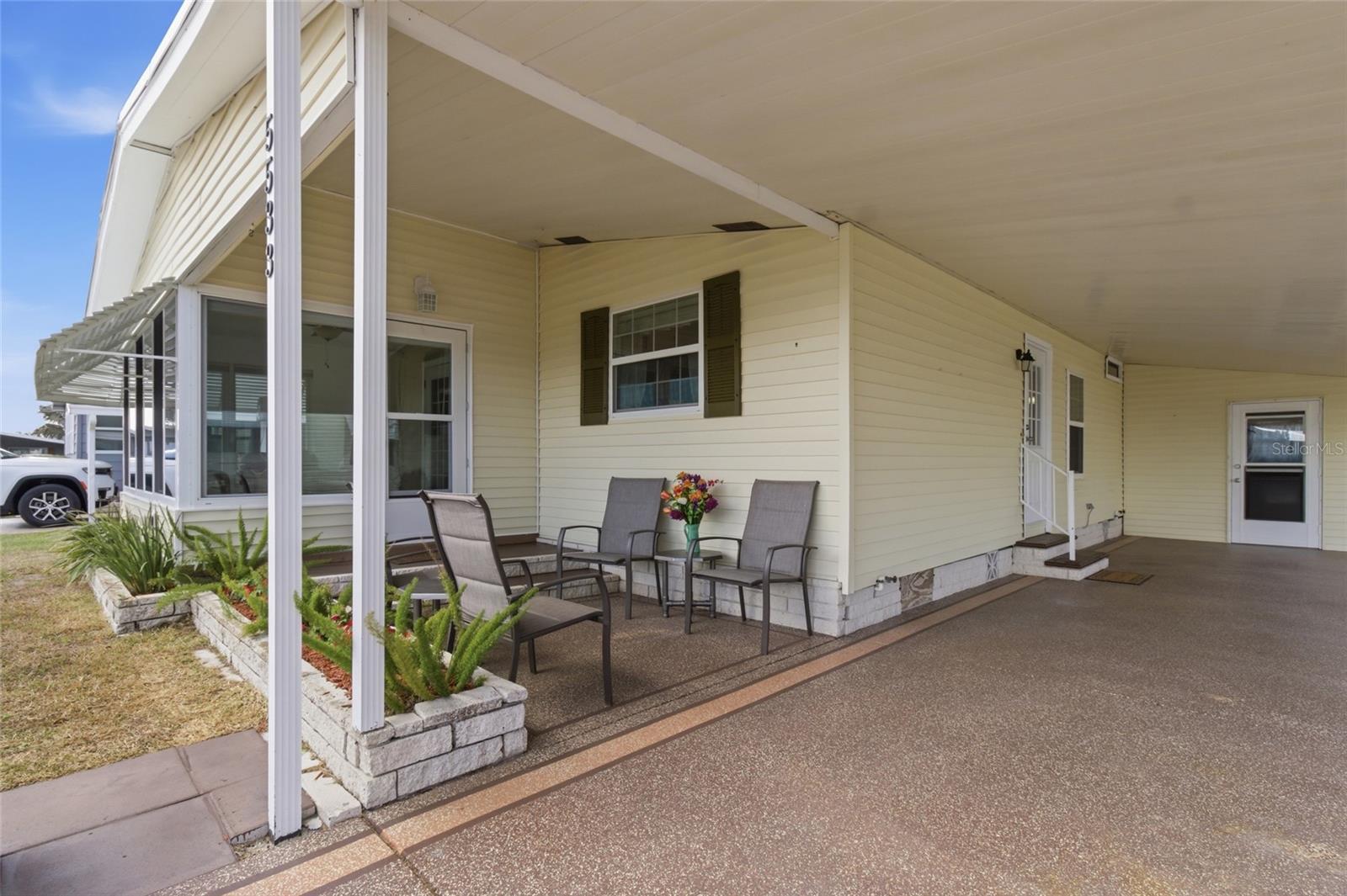 5533 REGAL WAY