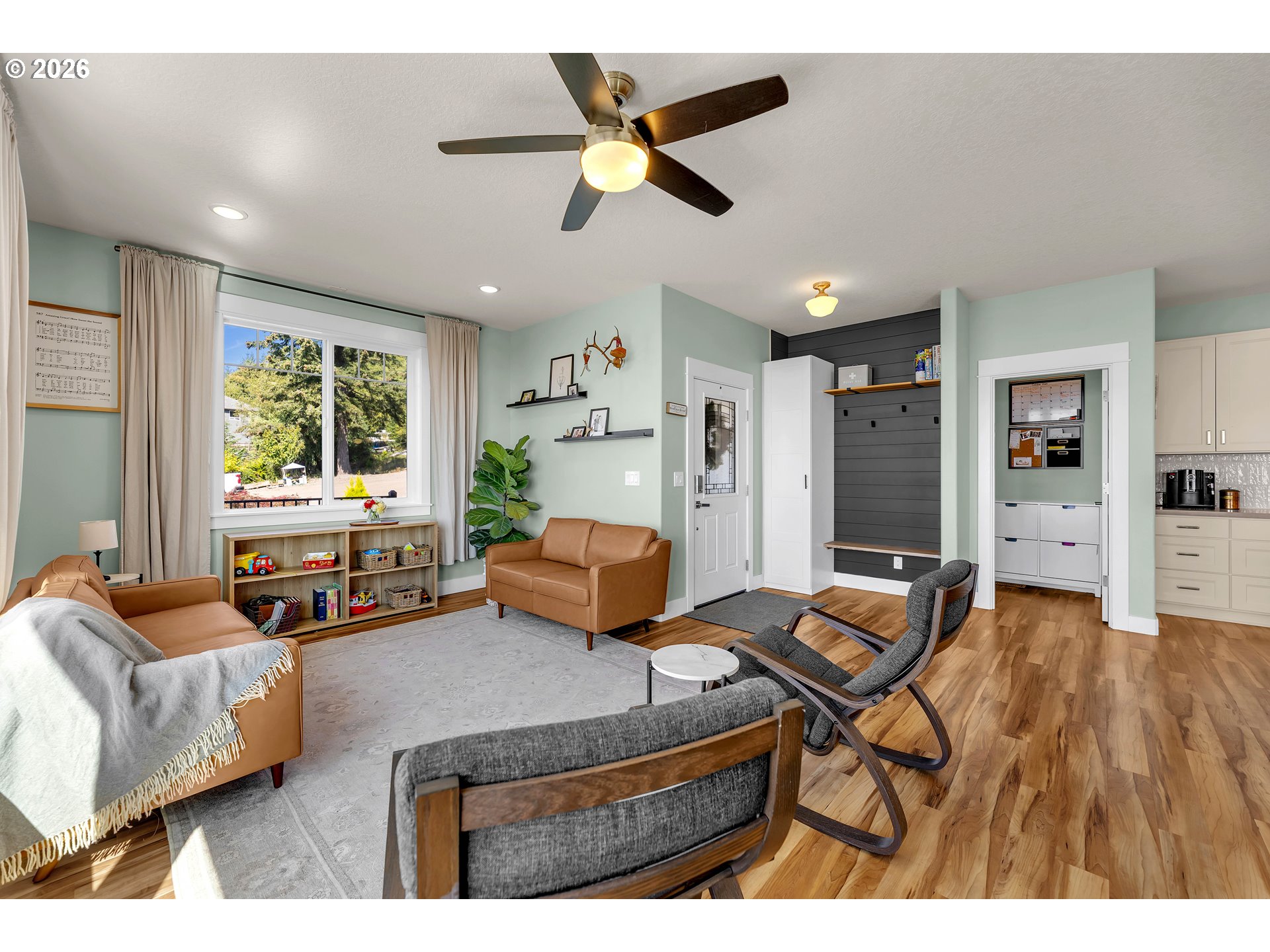 251 SHIPVIEW RD