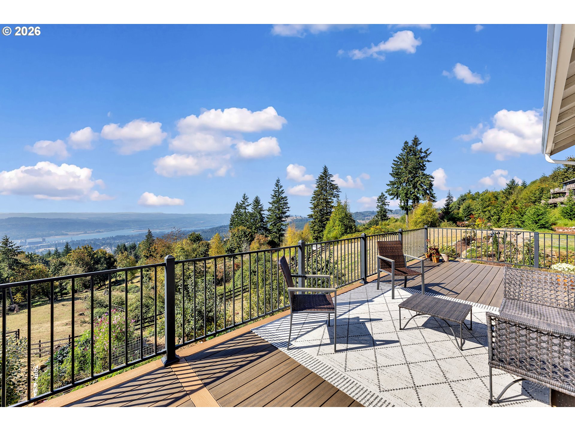 251 SHIPVIEW RD