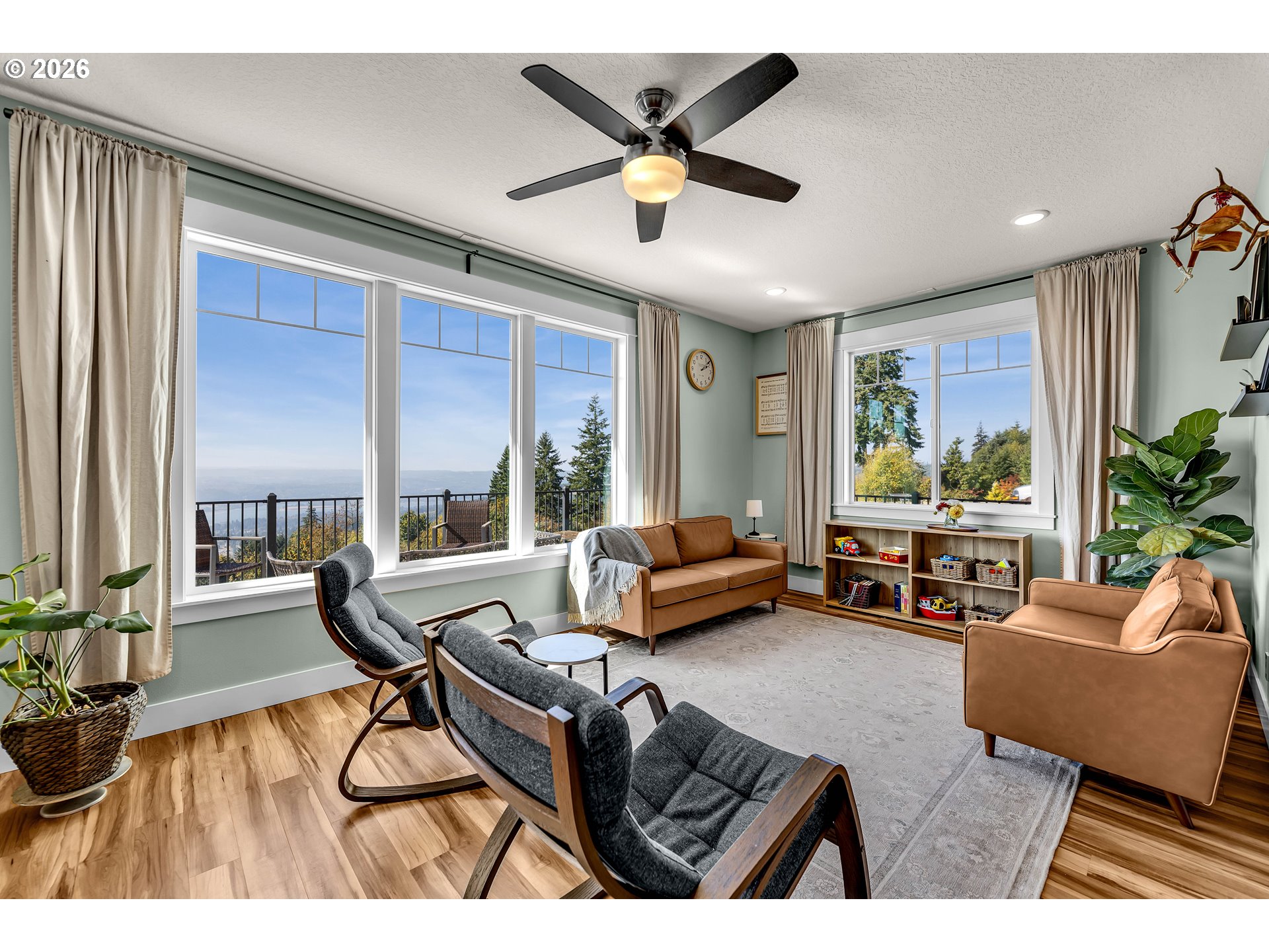 251 SHIPVIEW RD