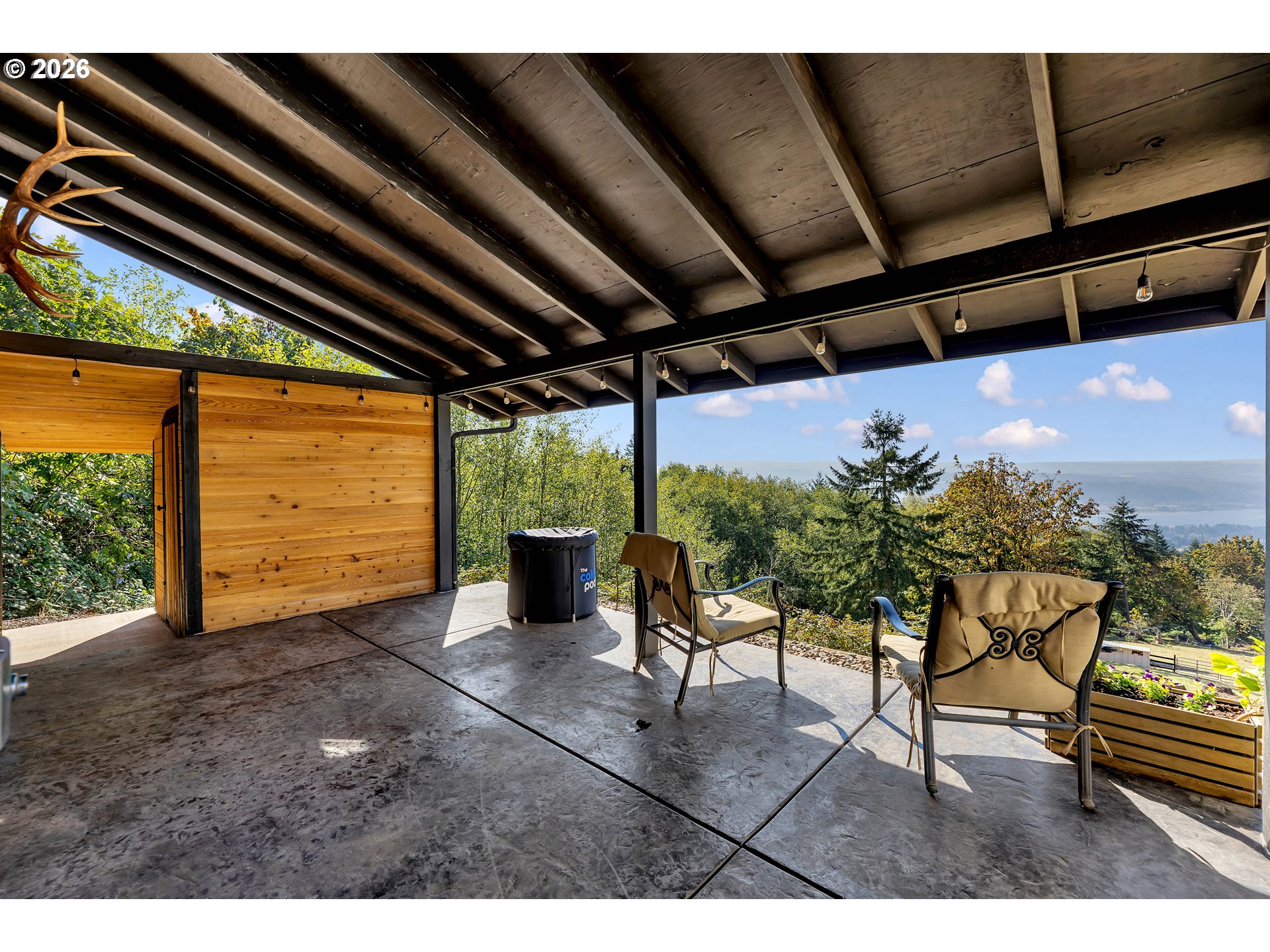 251 SHIPVIEW RD