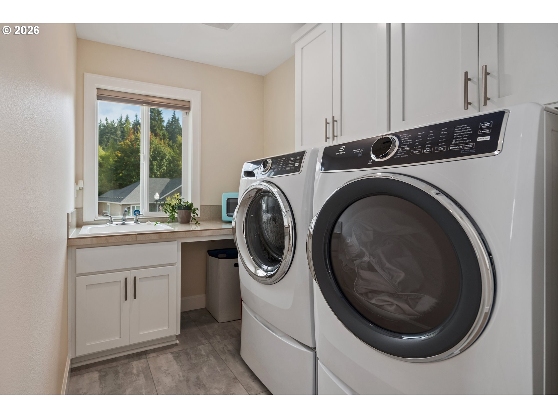 3910 S HAY FIELD CIR