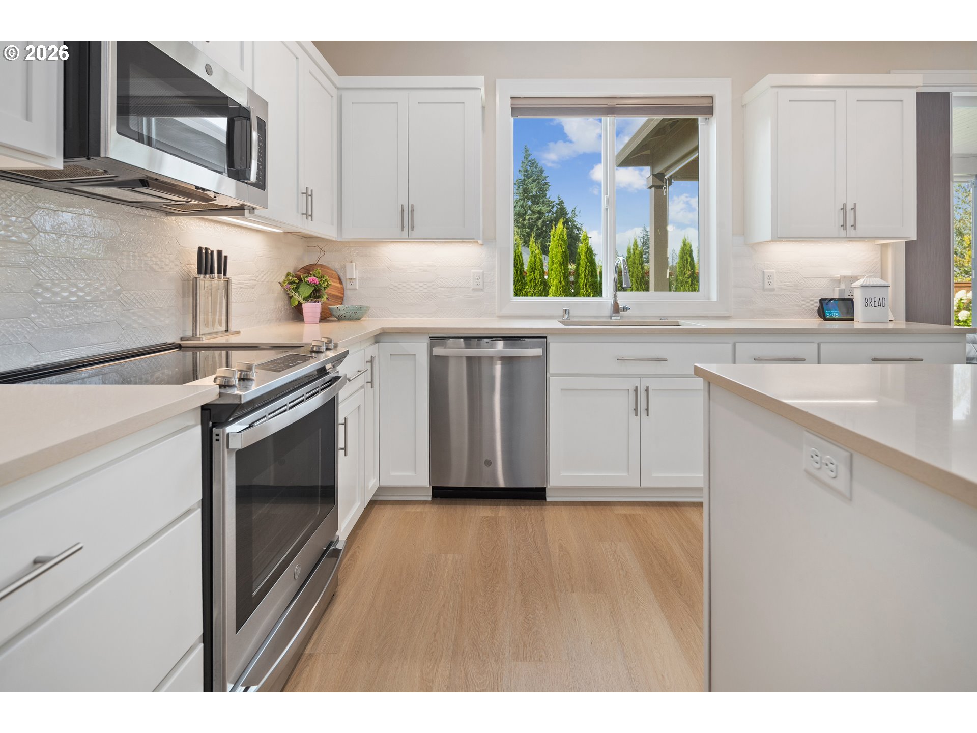 3910 S HAY FIELD CIR