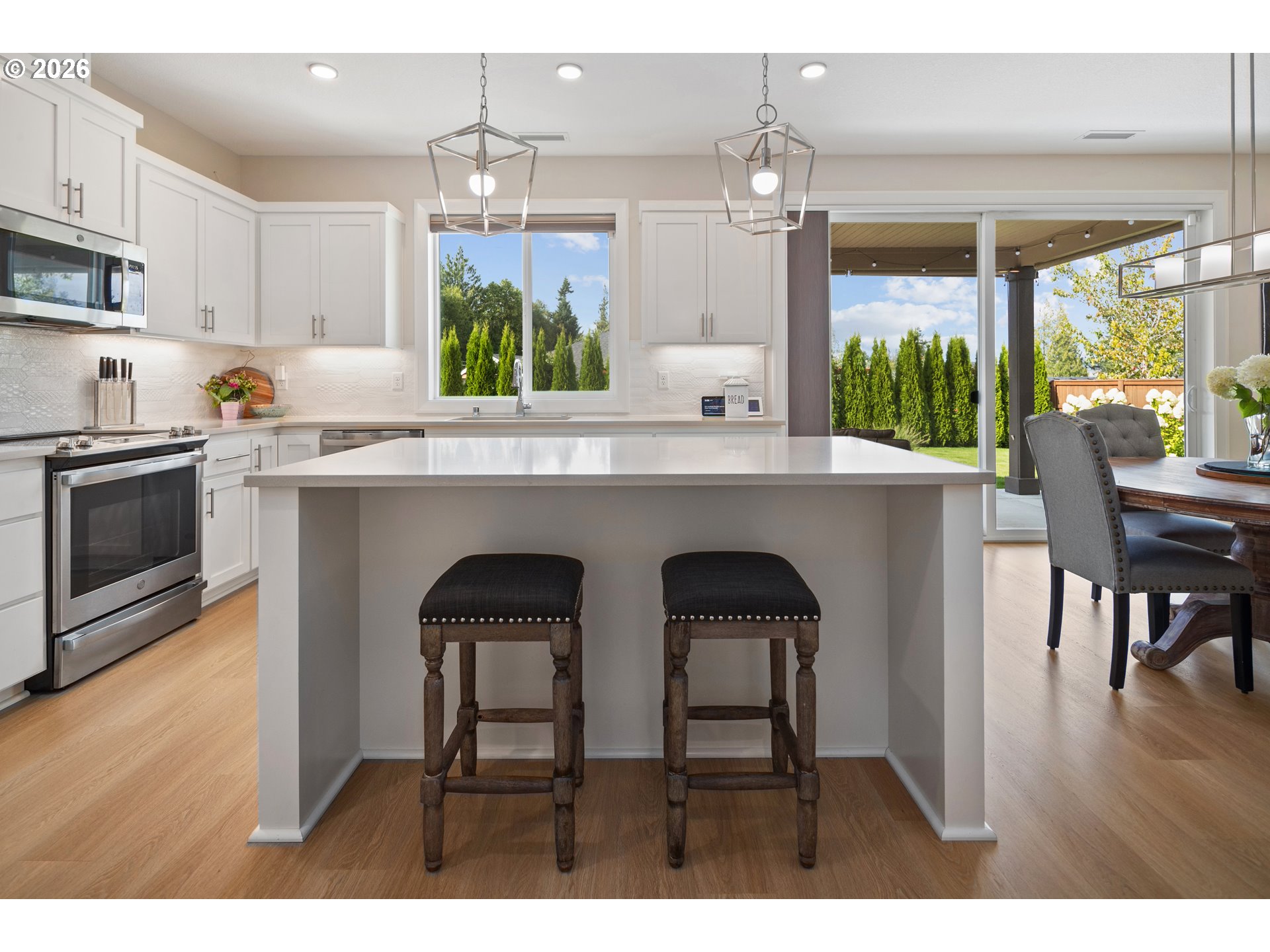 3910 S HAY FIELD CIR