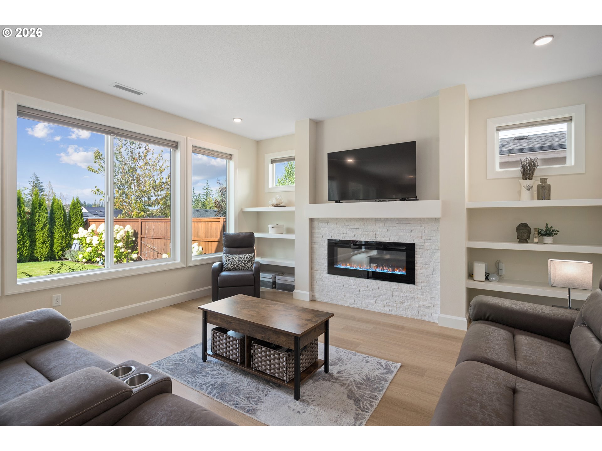 3910 S HAY FIELD CIR