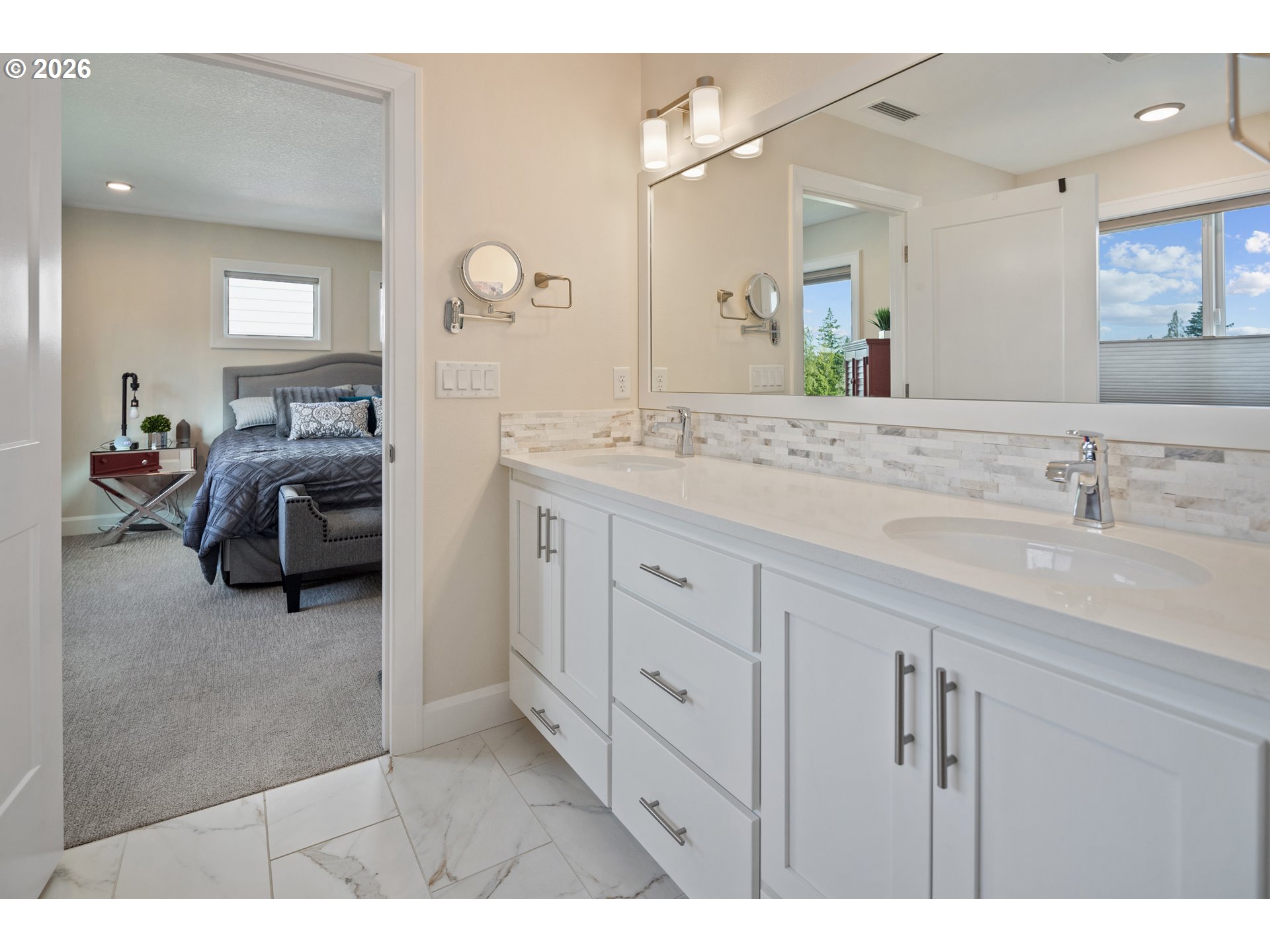 3910 S HAY FIELD CIR