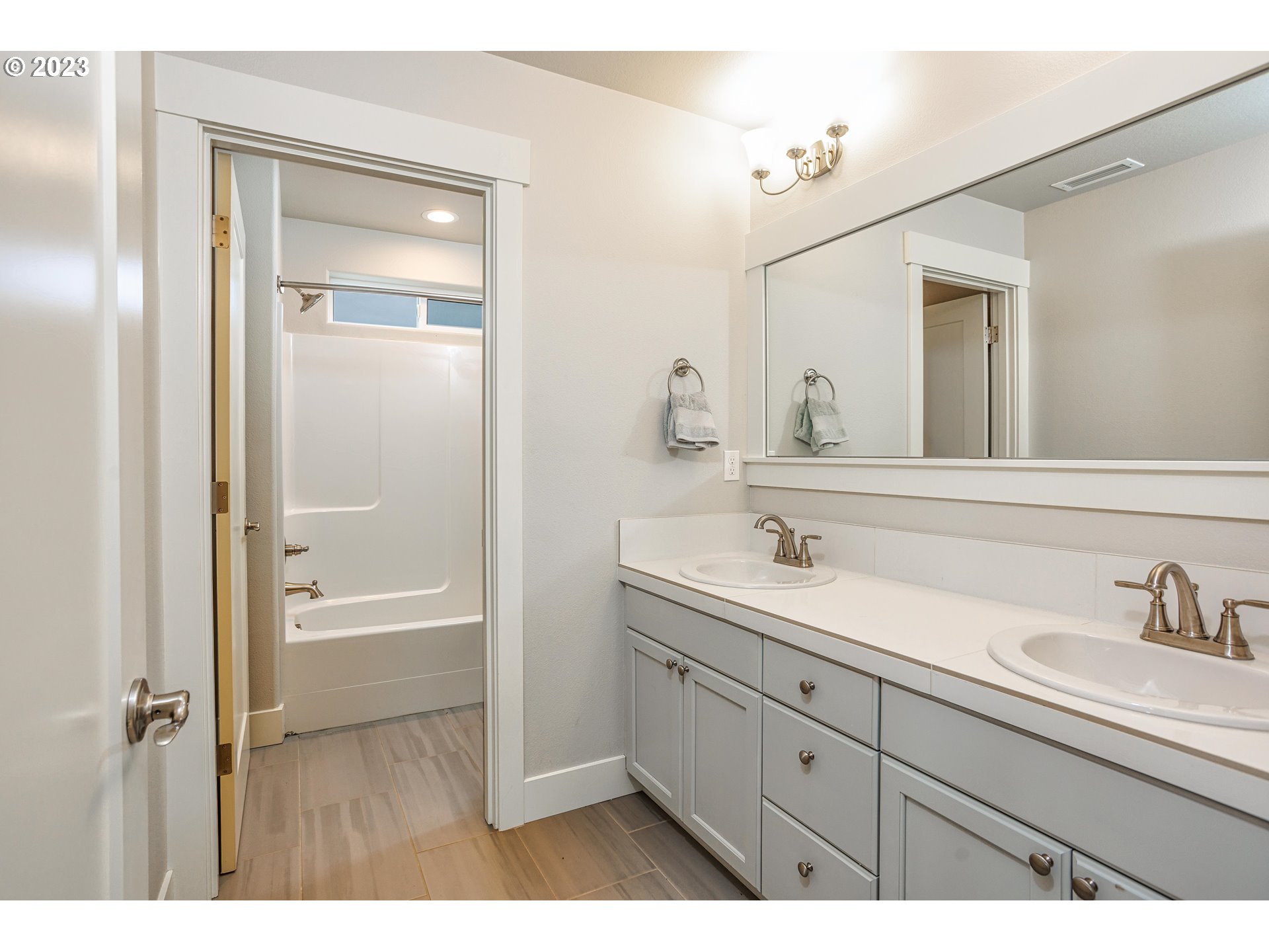 3014 S CHERRY GROVE WAY