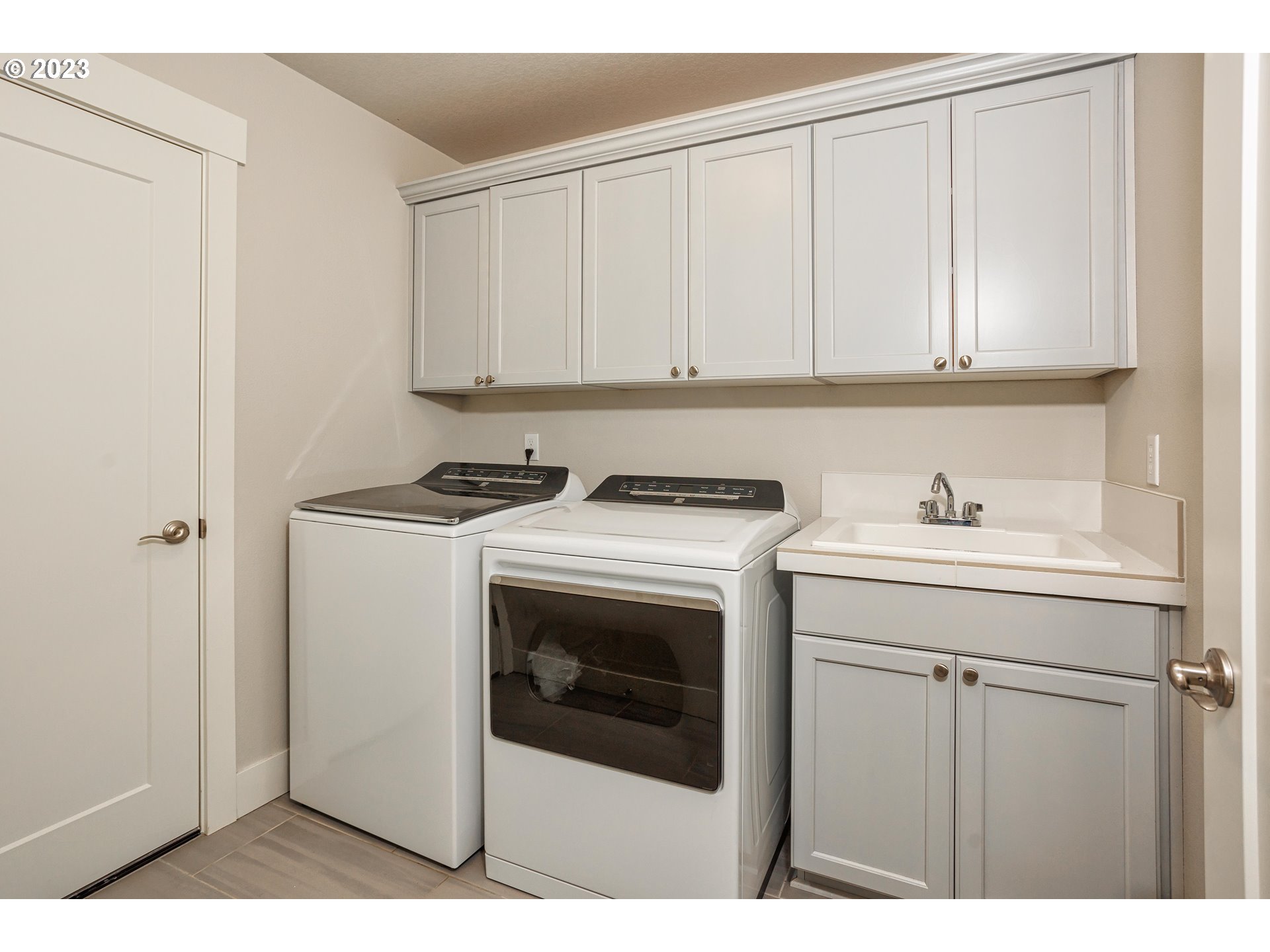 3014 S CHERRY GROVE WAY