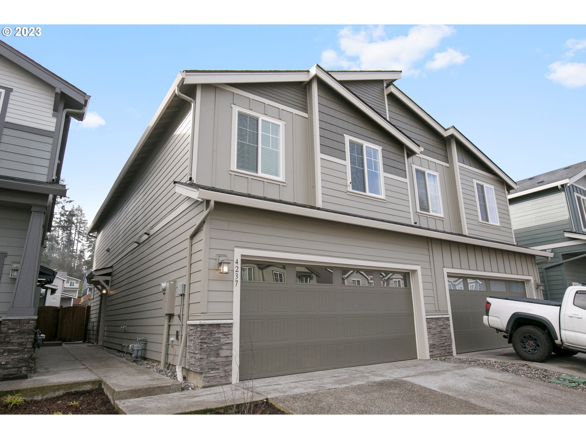 4237 S WATERS EDGE WAY