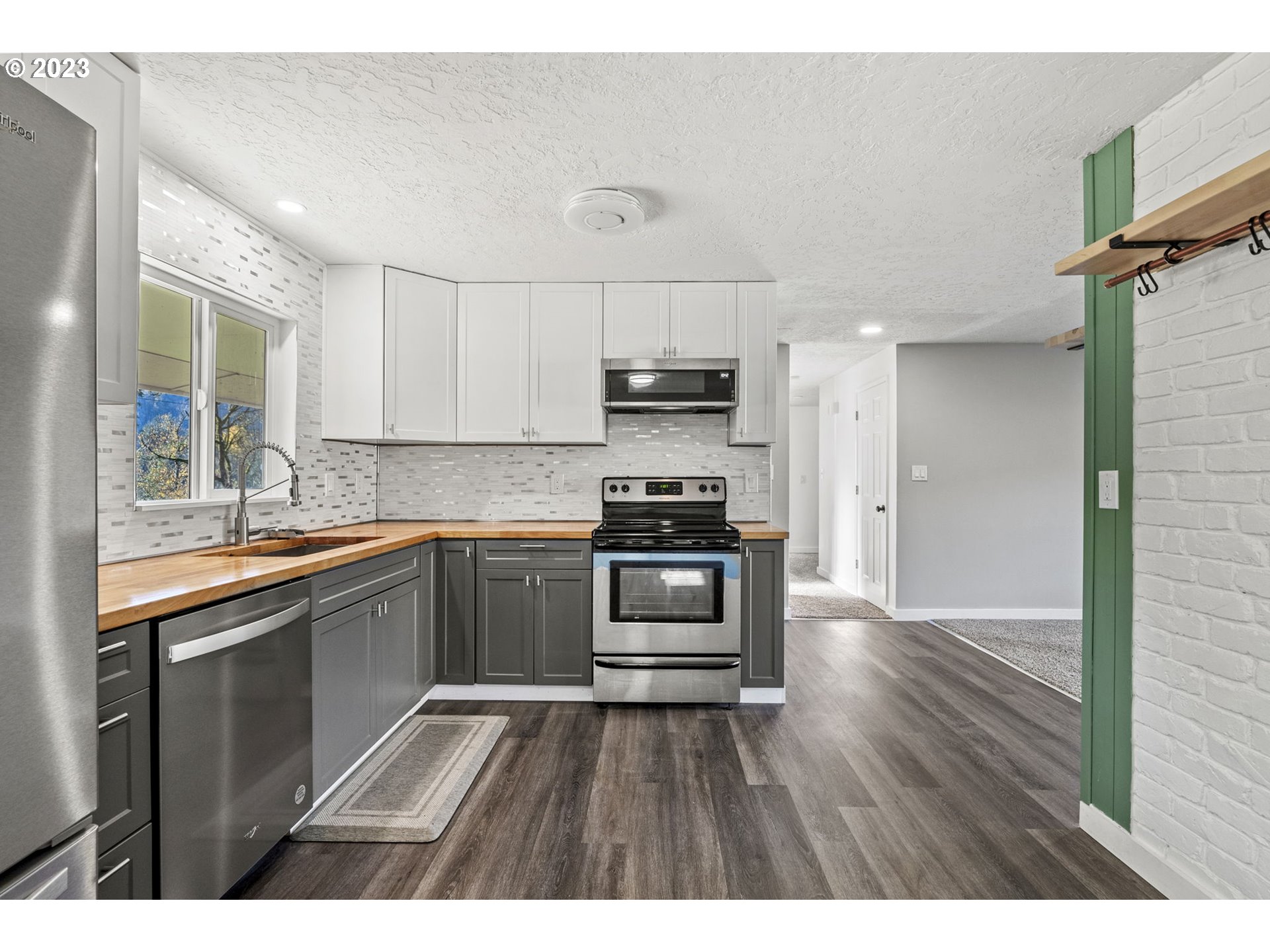 136 SPENCER CREEK RD