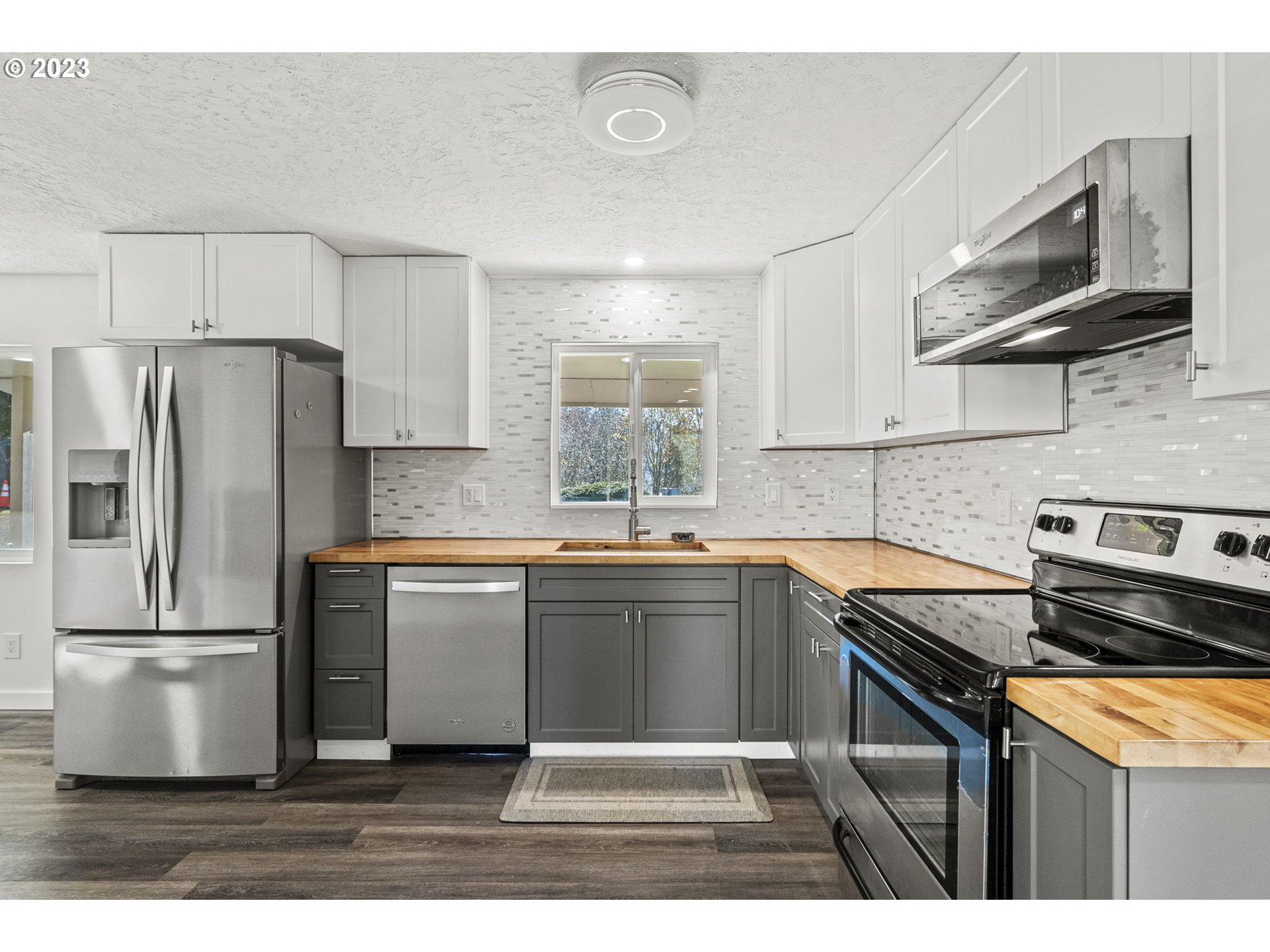 136 SPENCER CREEK RD