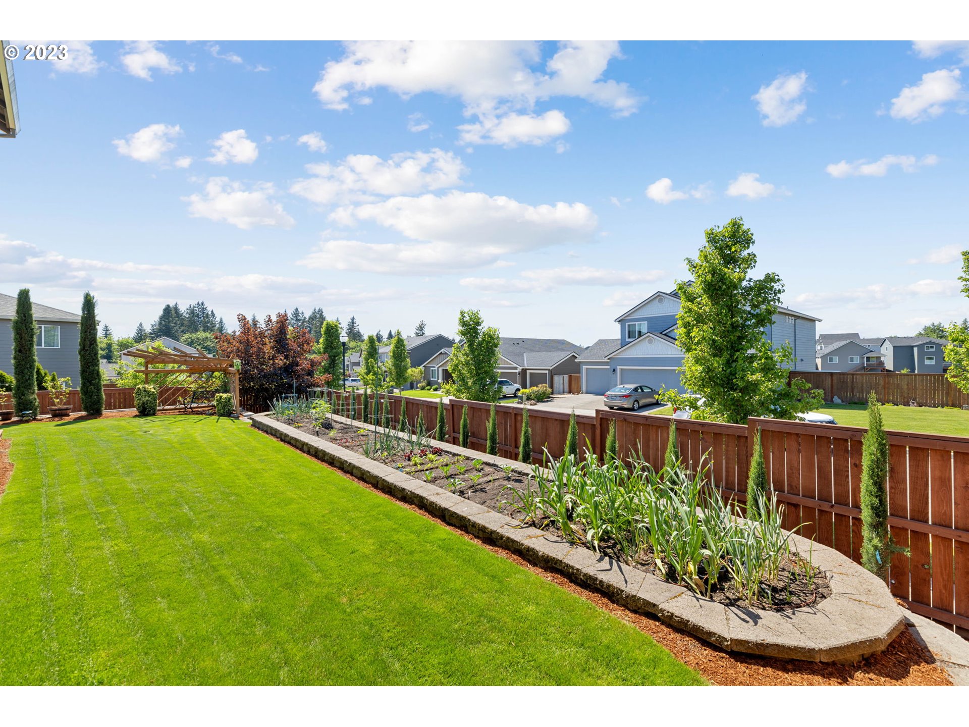 2707 S RED TAIL LOOP