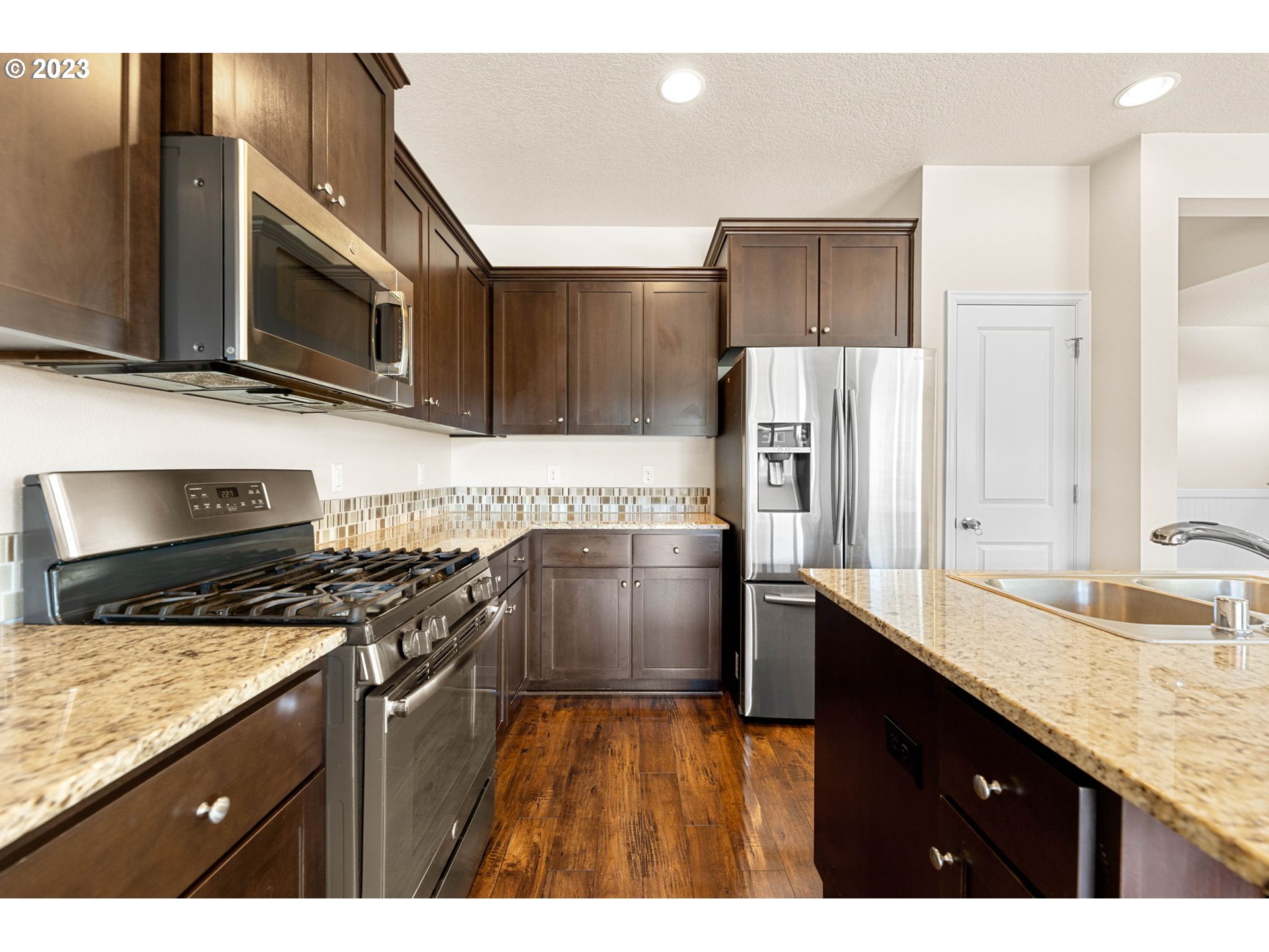 2707 S RED TAIL LOOP