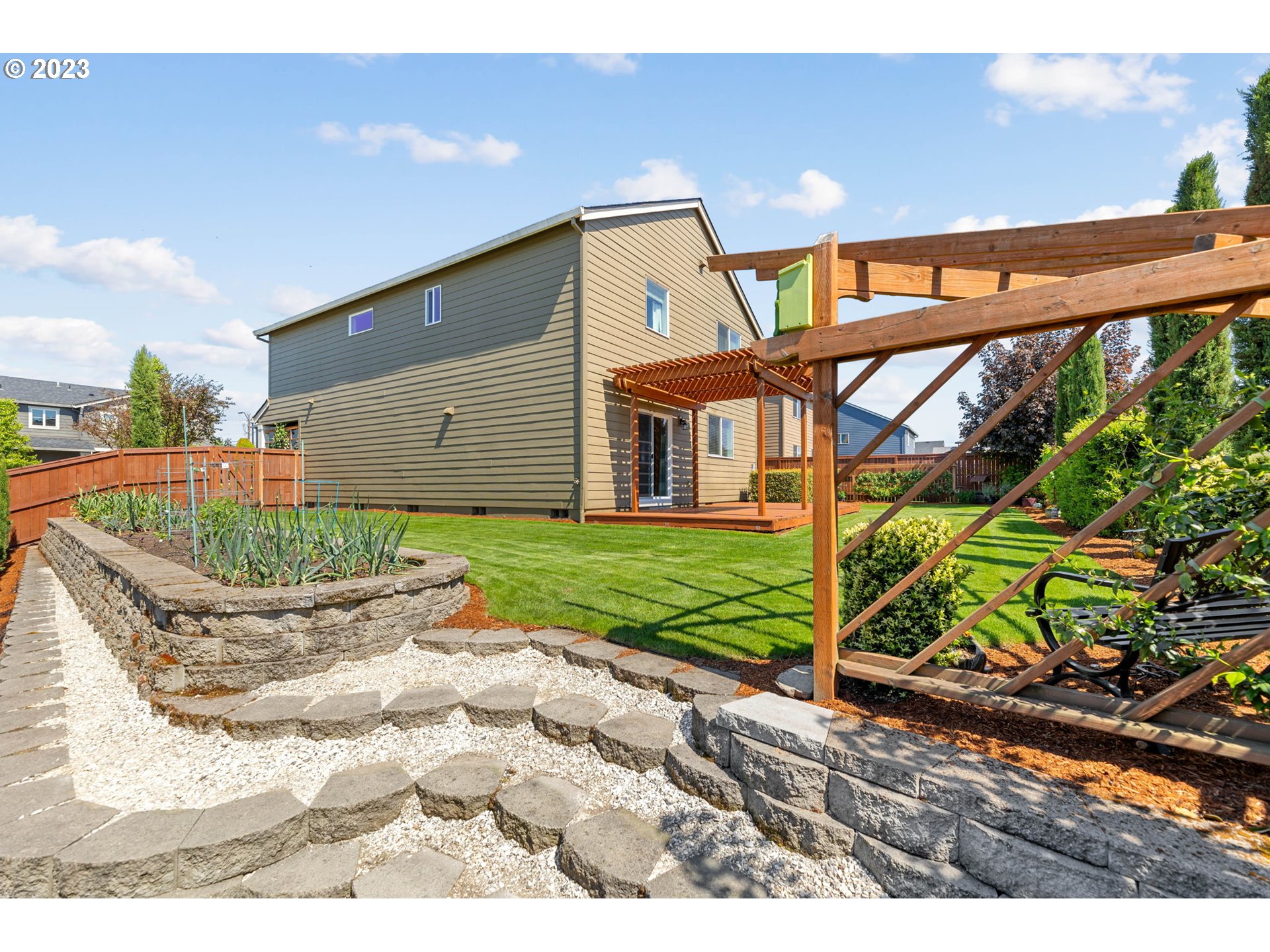 2707 S RED TAIL LOOP