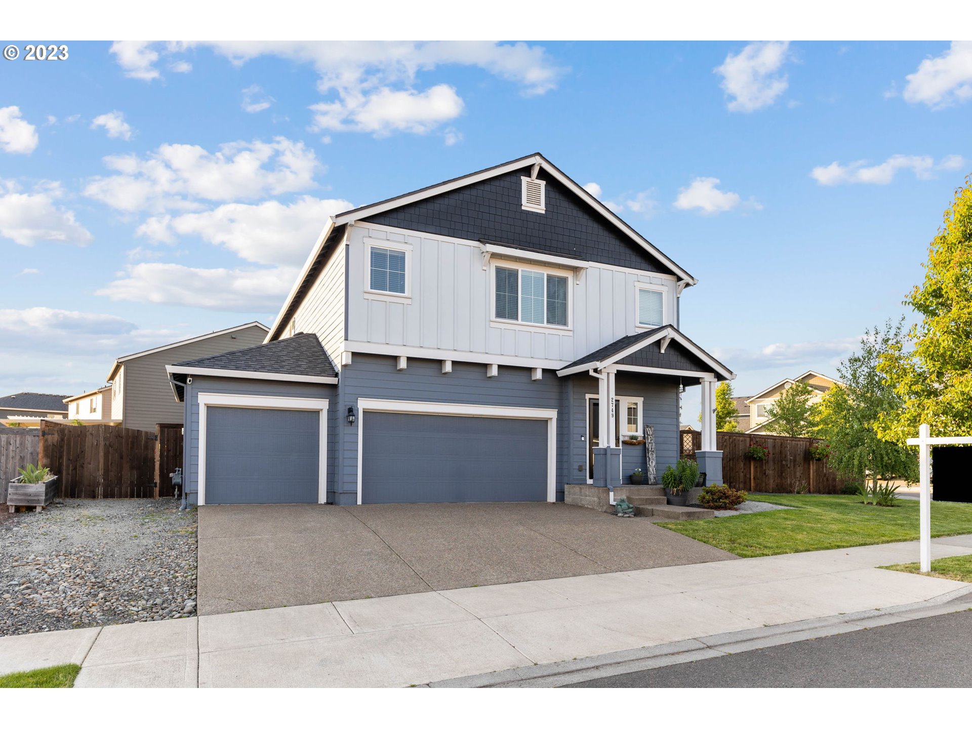 2749 S RED TAIL LOOP