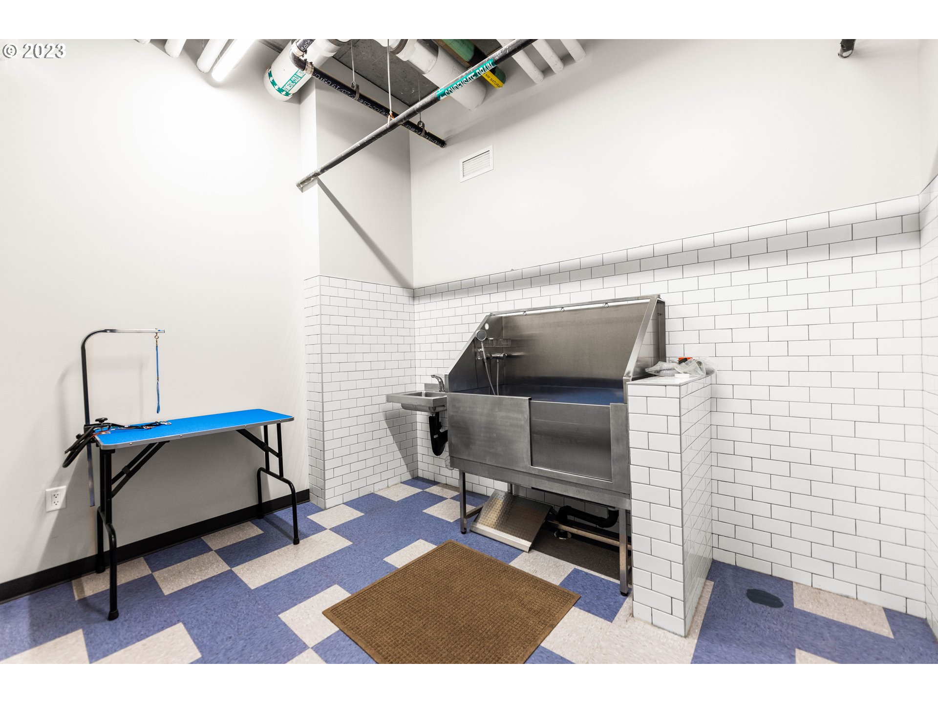 590 WATERFRONT WAY 301