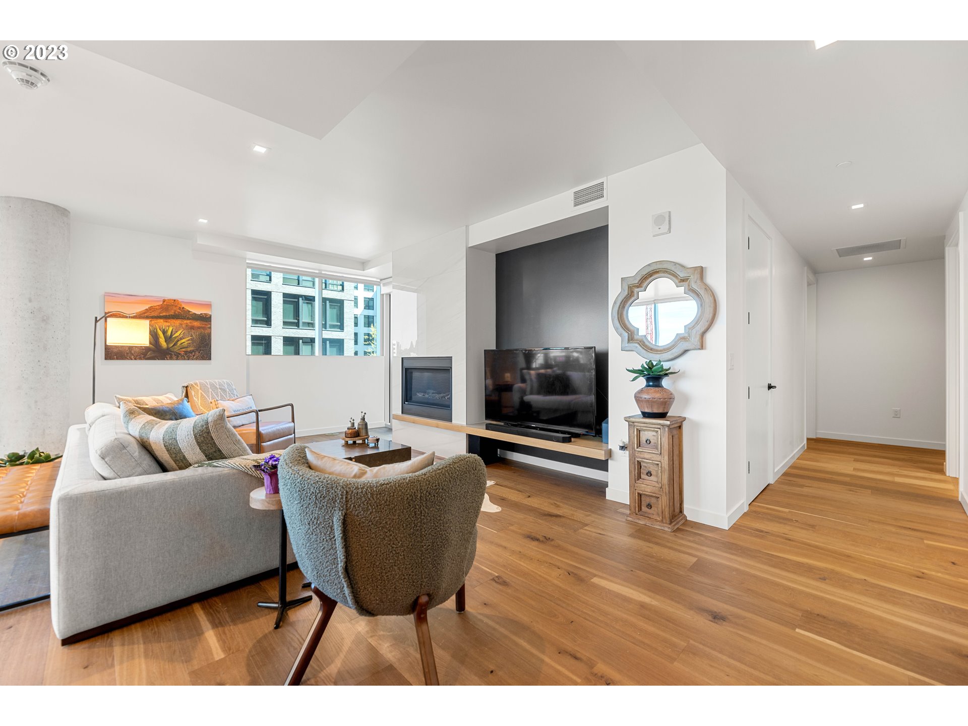 590 WATERFRONT WAY 301