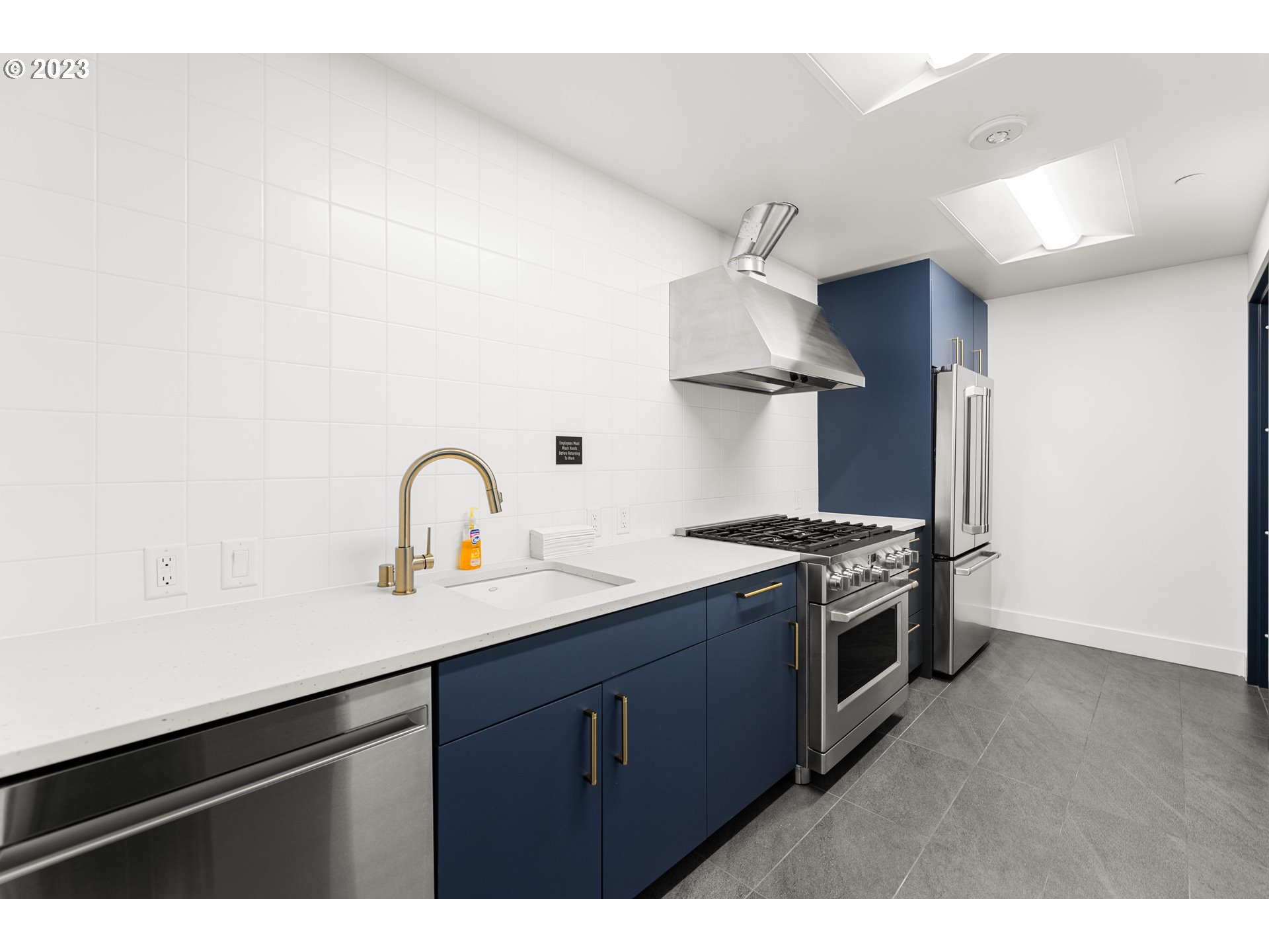 590 WATERFRONT WAY 301