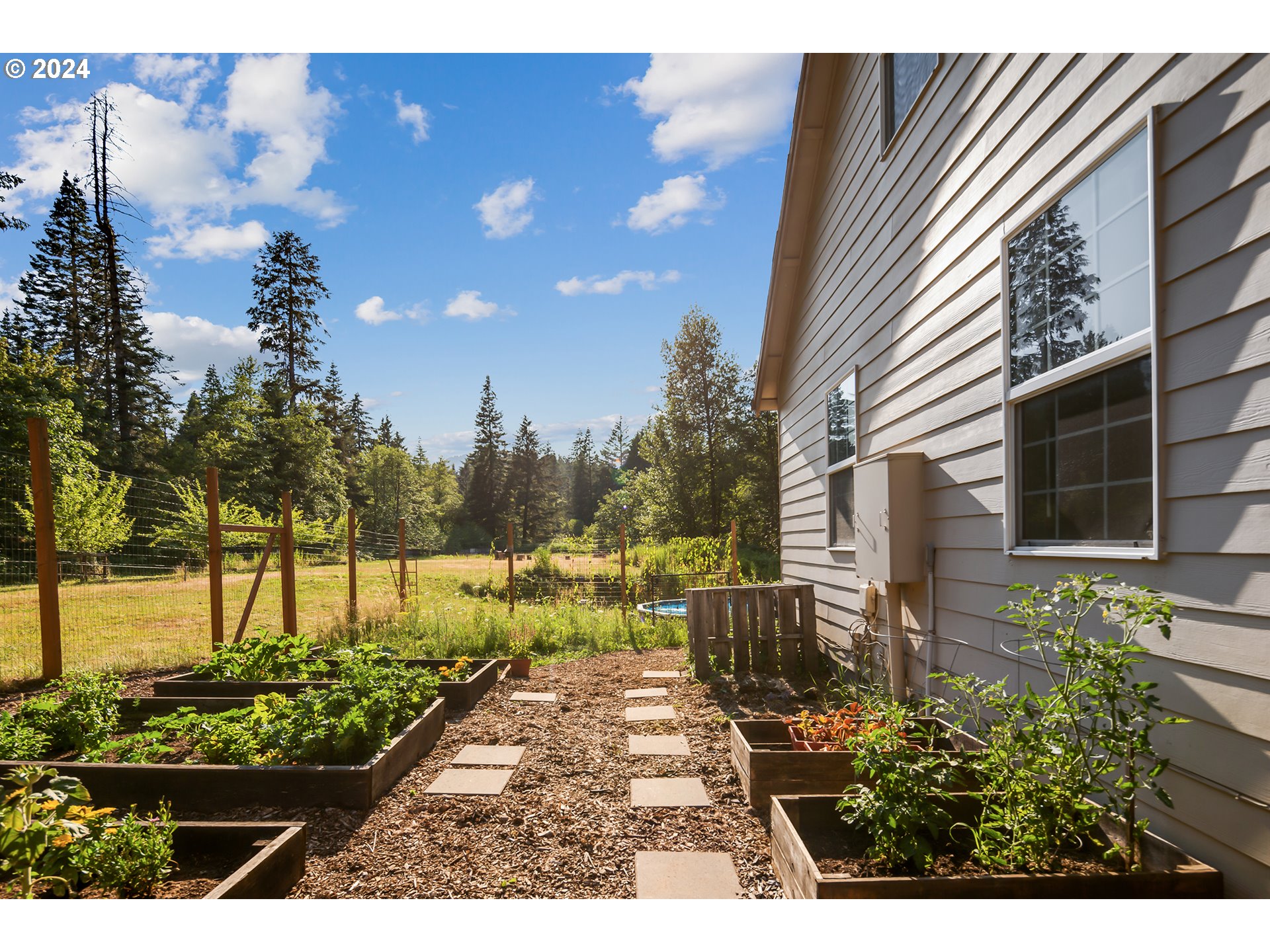 621 WOODARD CREEK RD